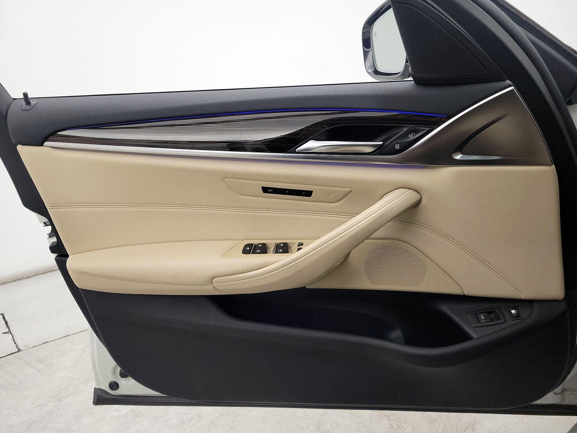 Thumbnail: 2019 BMW 5 Series - 12