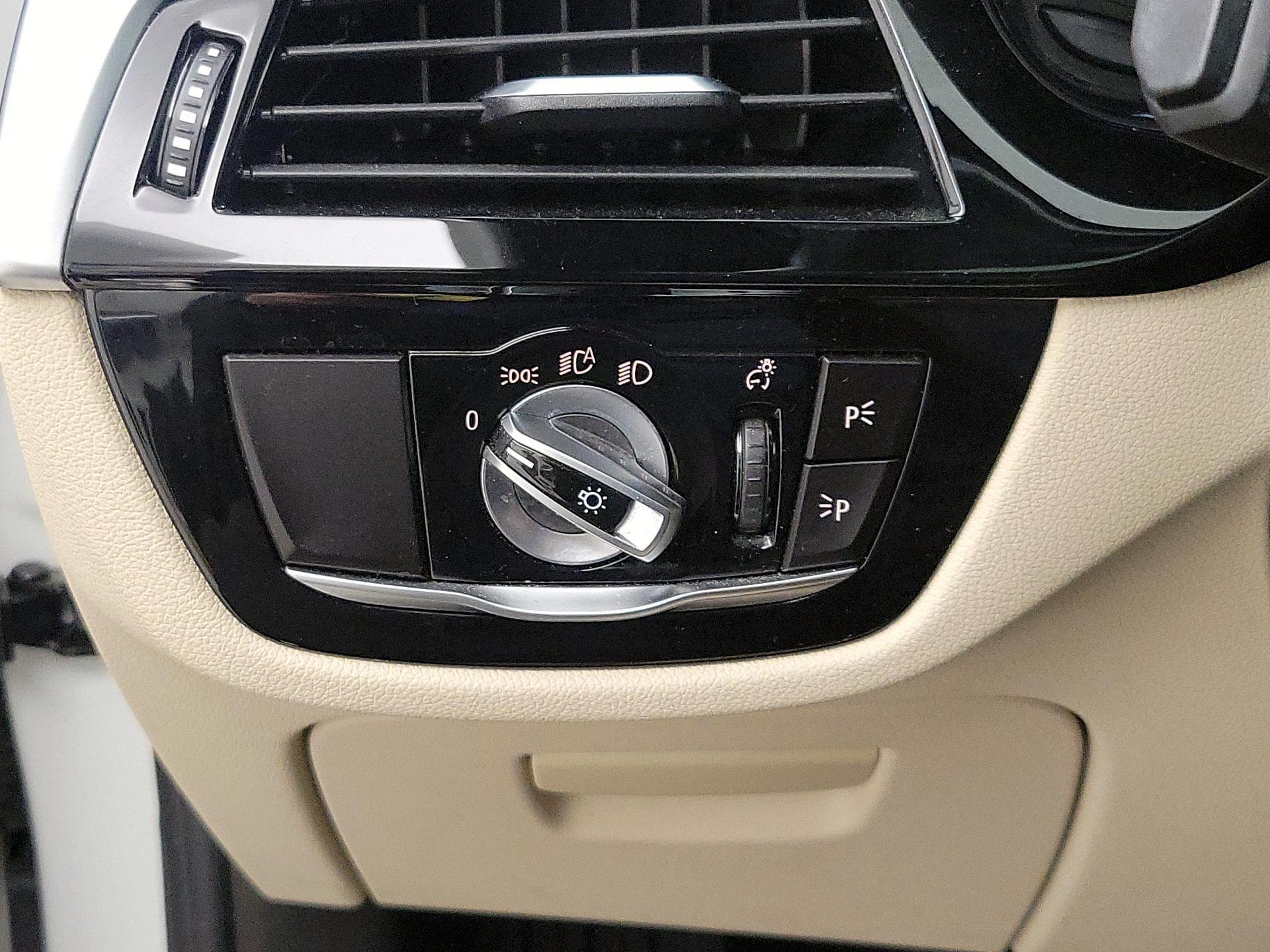 Thumbnail: 2019 BMW 5 Series - 13