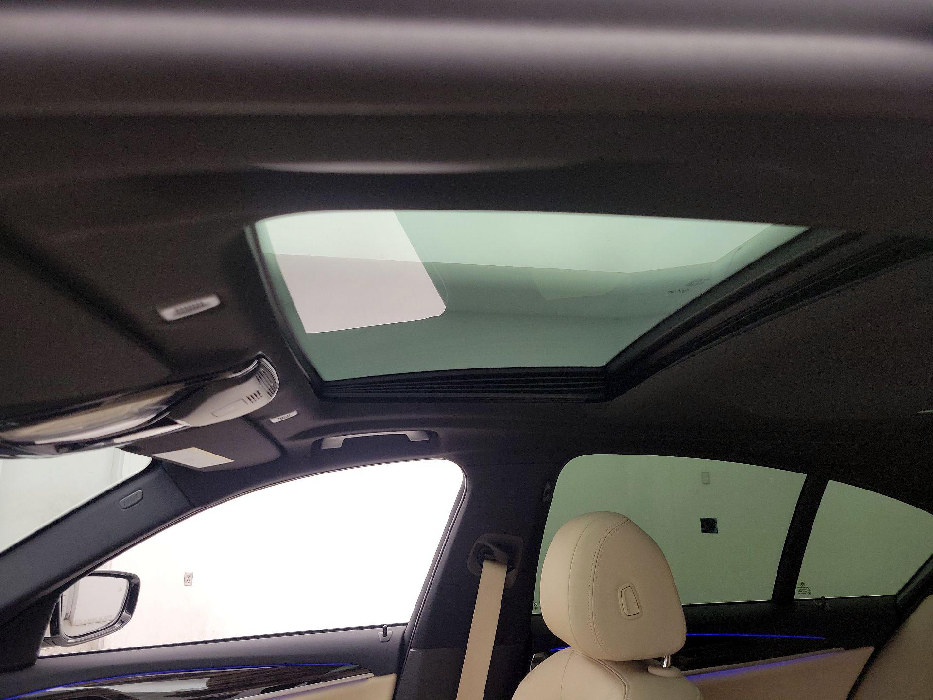 Thumbnail: 2019 BMW 5 Series - 20