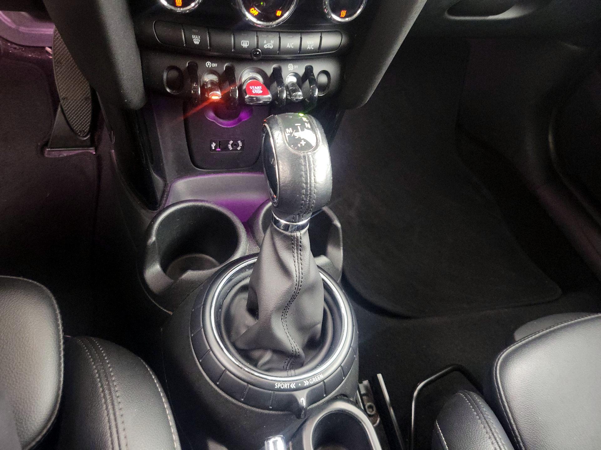 Thumbnail: 2016 MINI Cooper Hardtop - 16