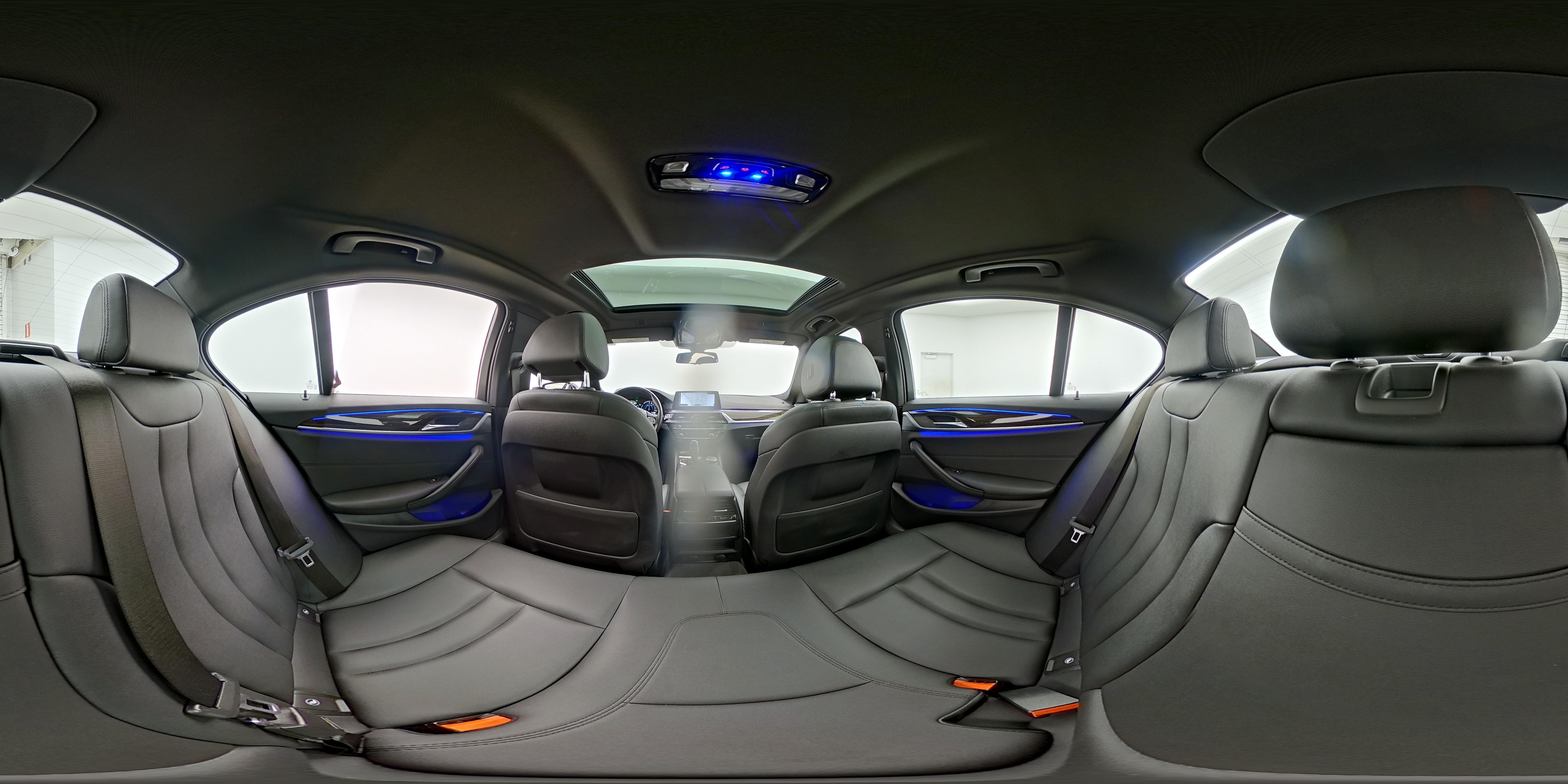 2018 BMW 5 Series 530e - Photo 27