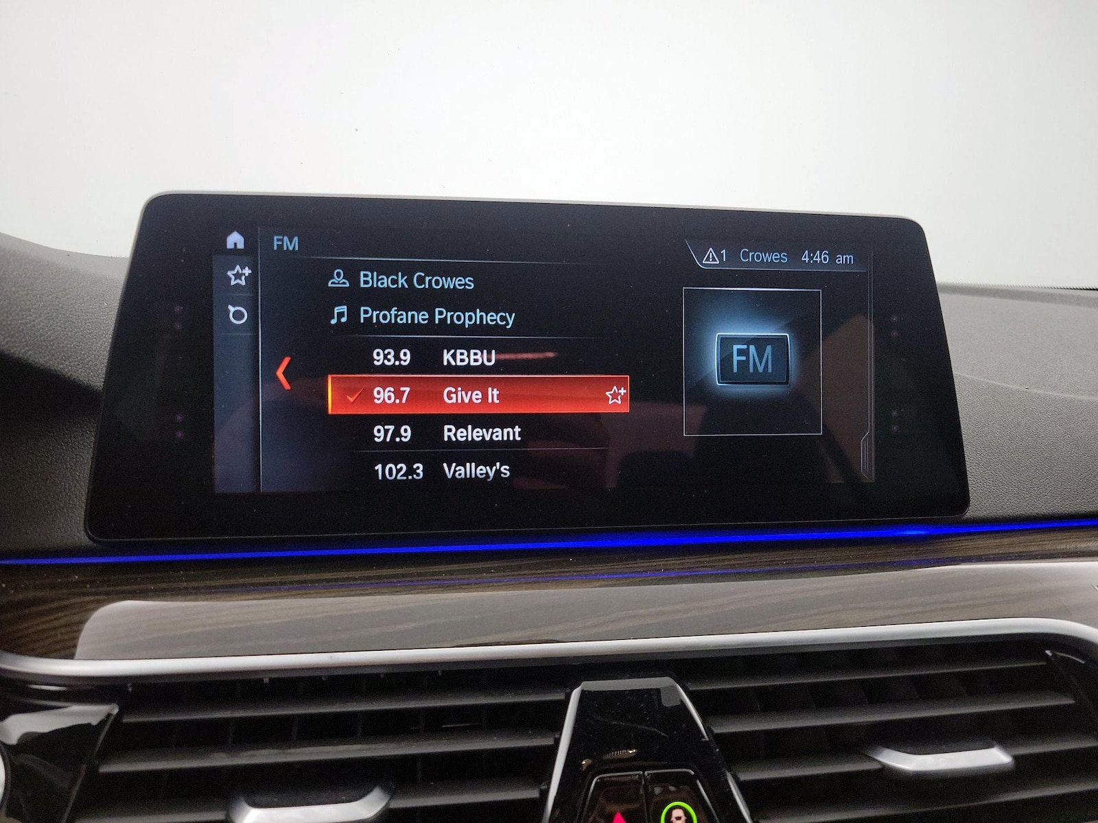 2018 BMW 5 Series 530e - Photo 17