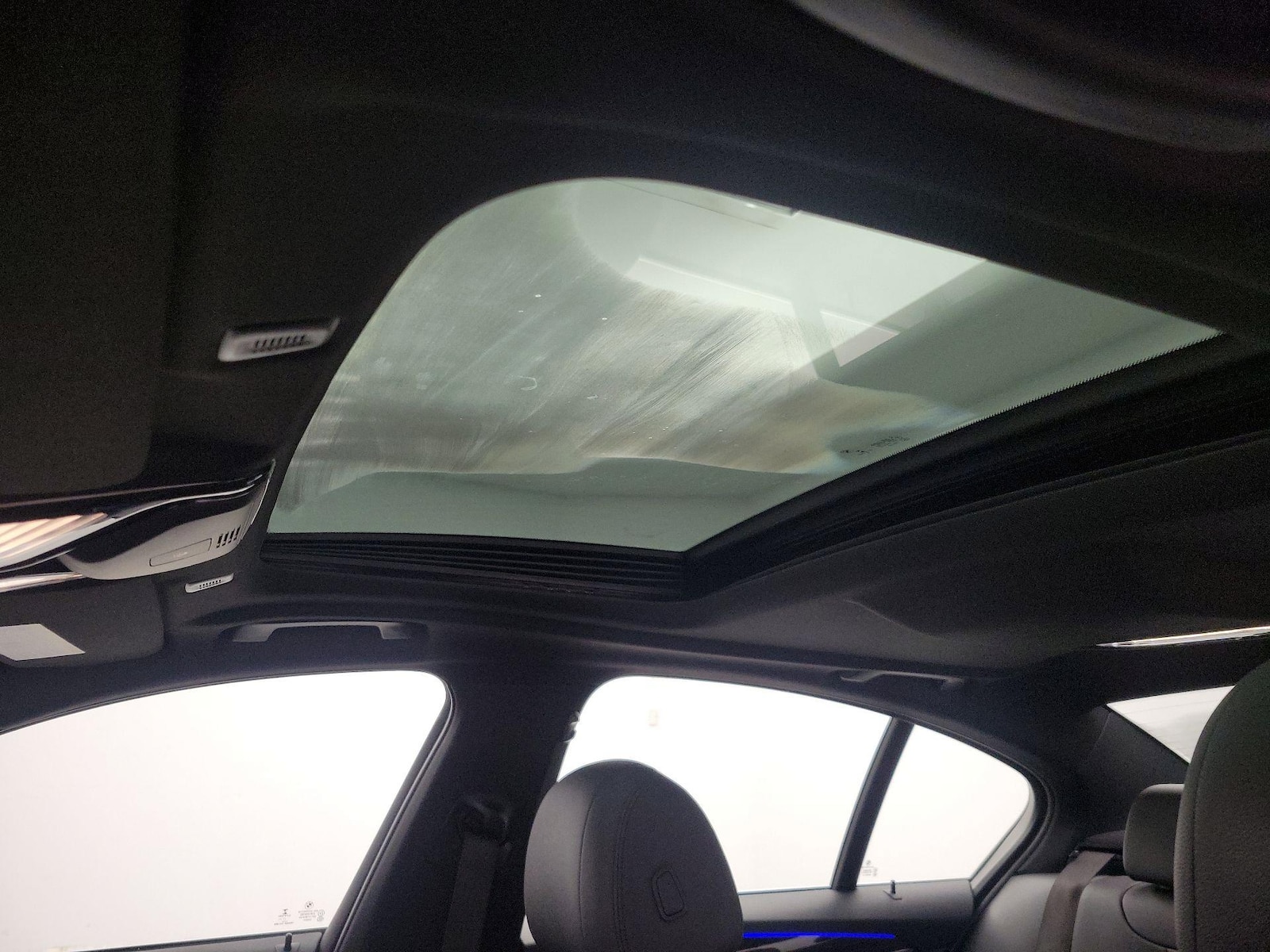 2018 BMW 5 Series 530e - Photo 21