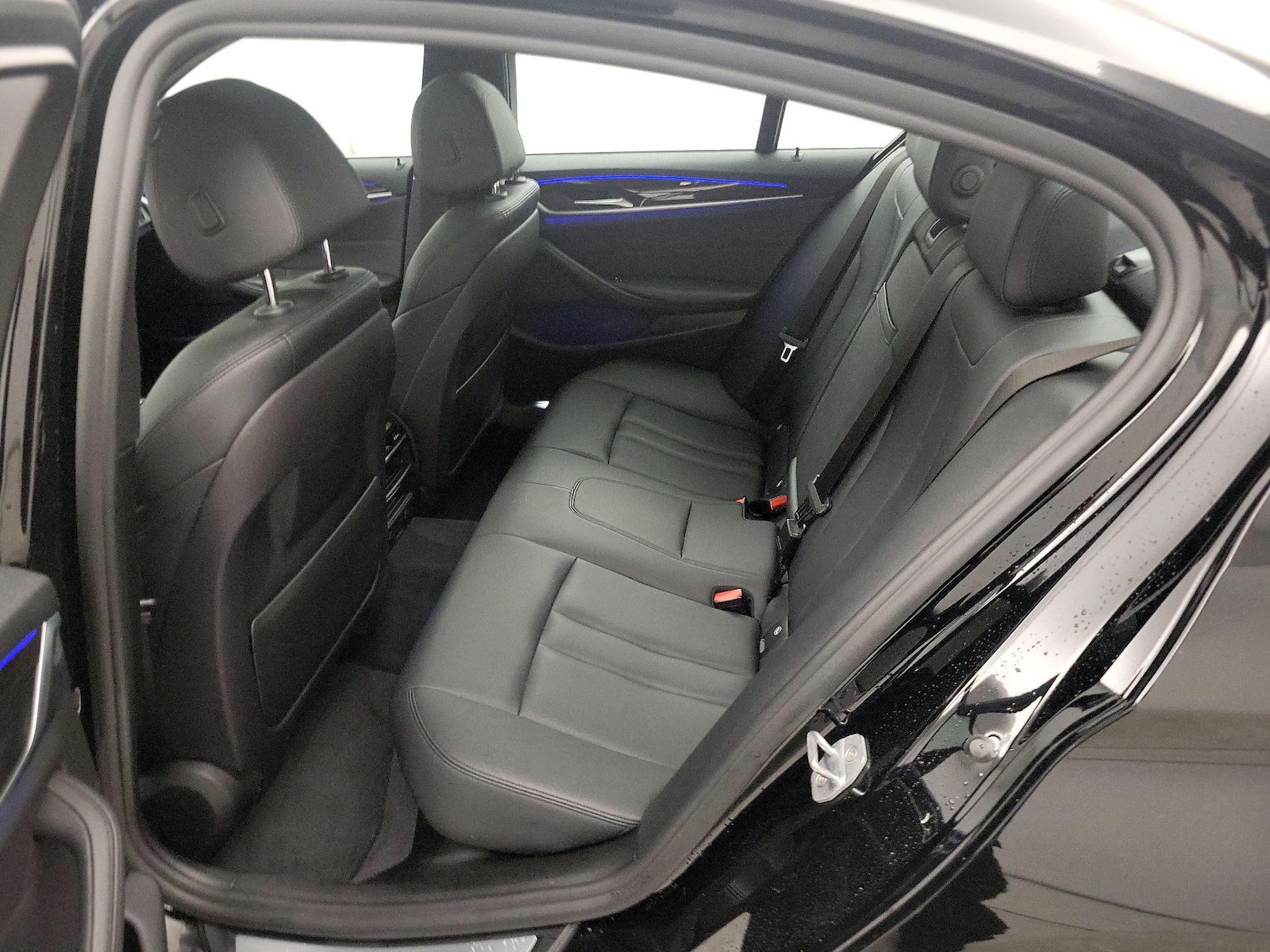 2018 BMW 5 Series 530e - Photo 22