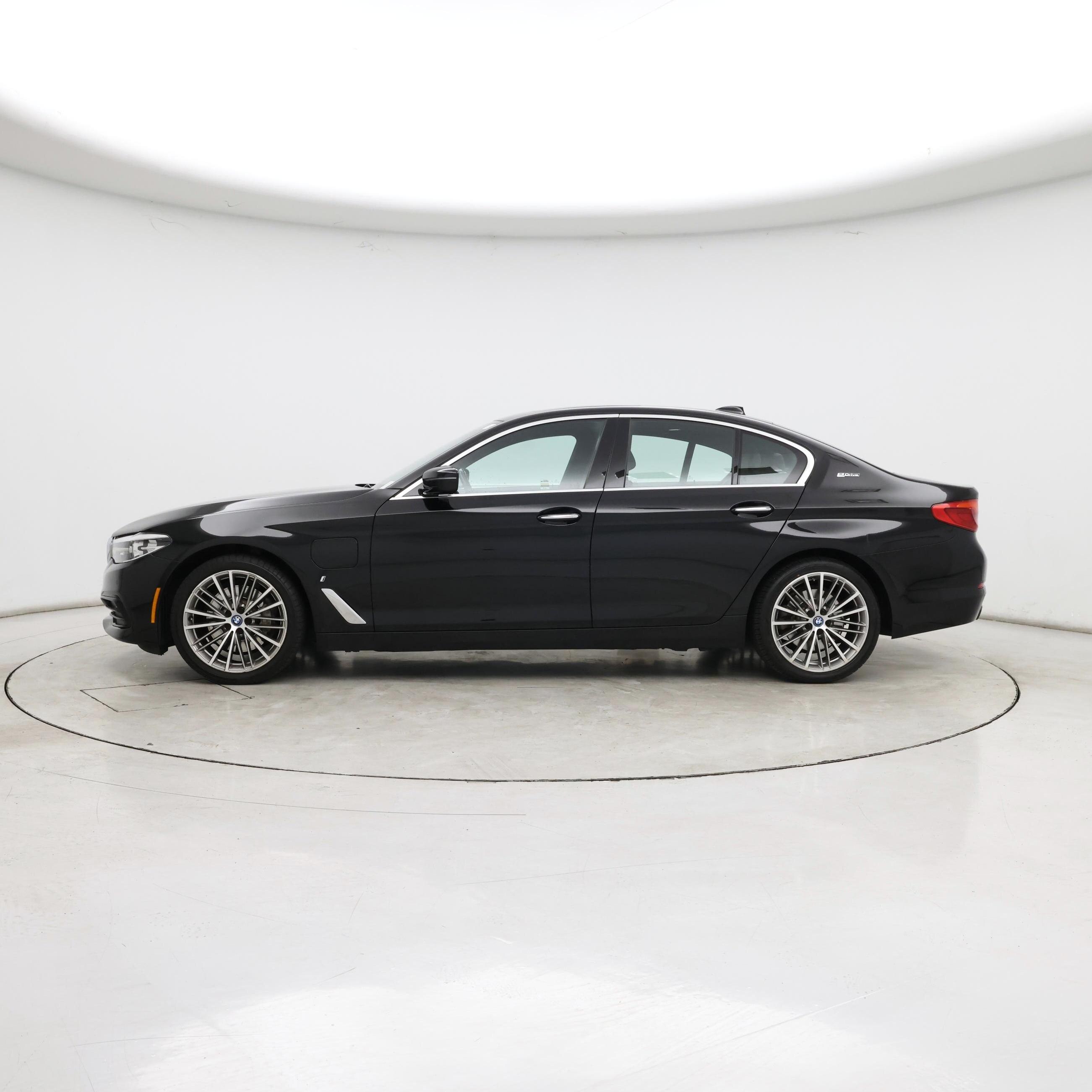 Thumbnail: 2018 BMW 5 Series - 3
