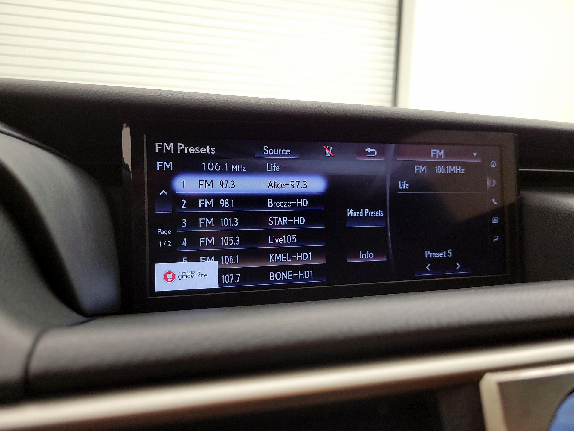 Thumbnail: 2020 Lexus IS - 16