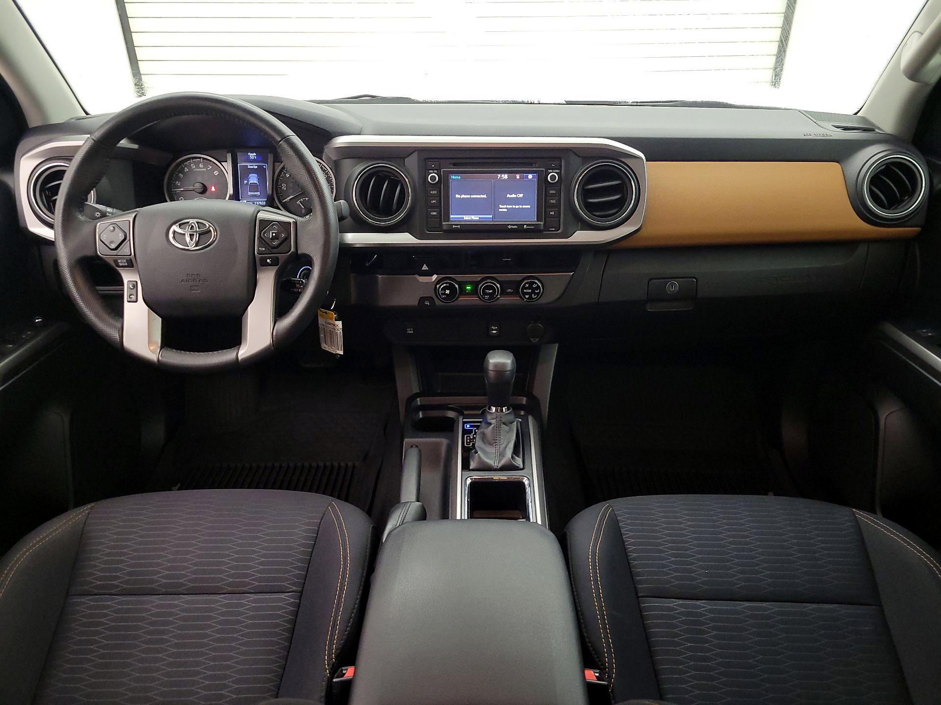 Thumbnail: 2017 Toyota Tacoma - 9