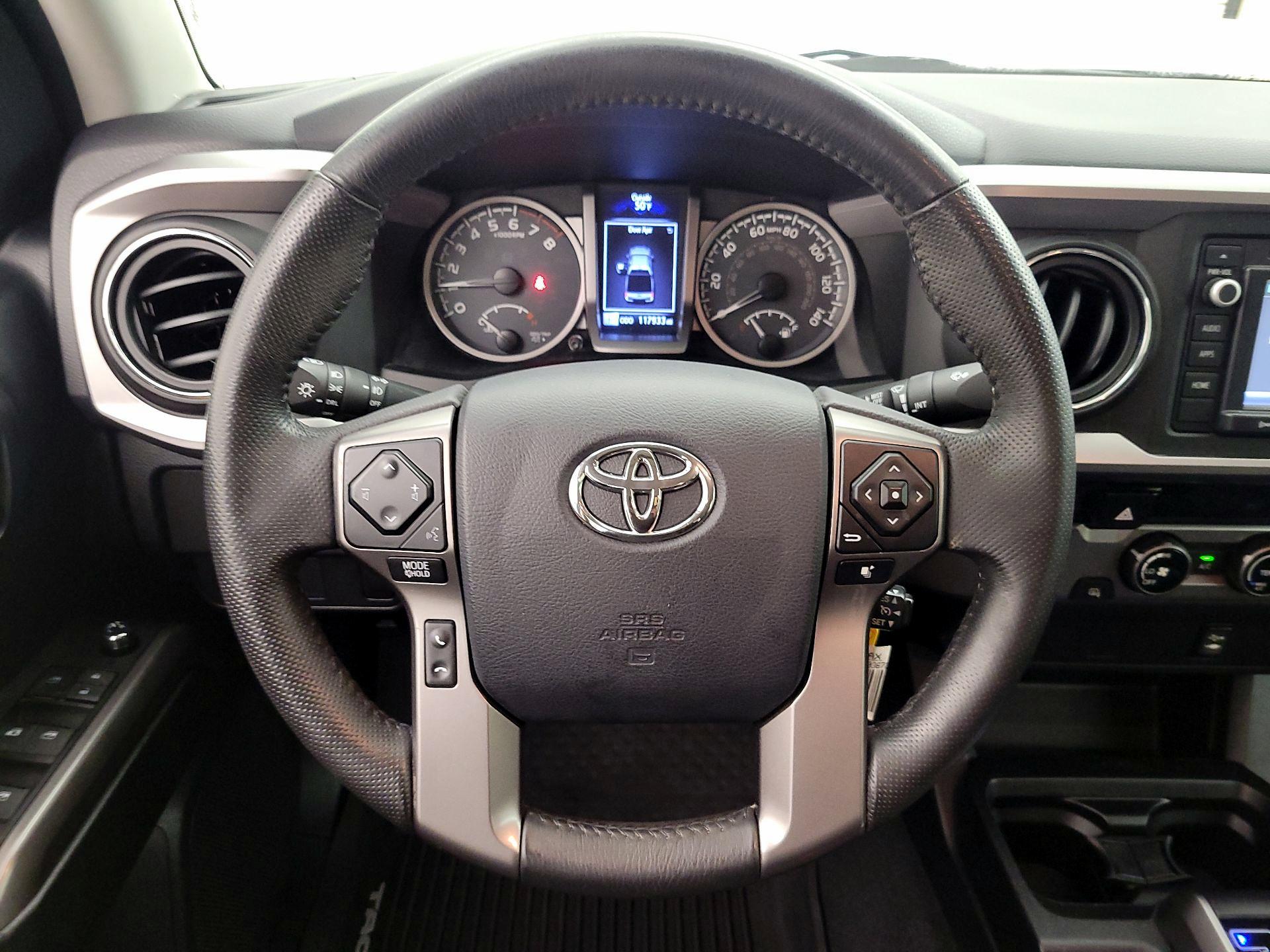 Thumbnail: 2017 Toyota Tacoma - 10