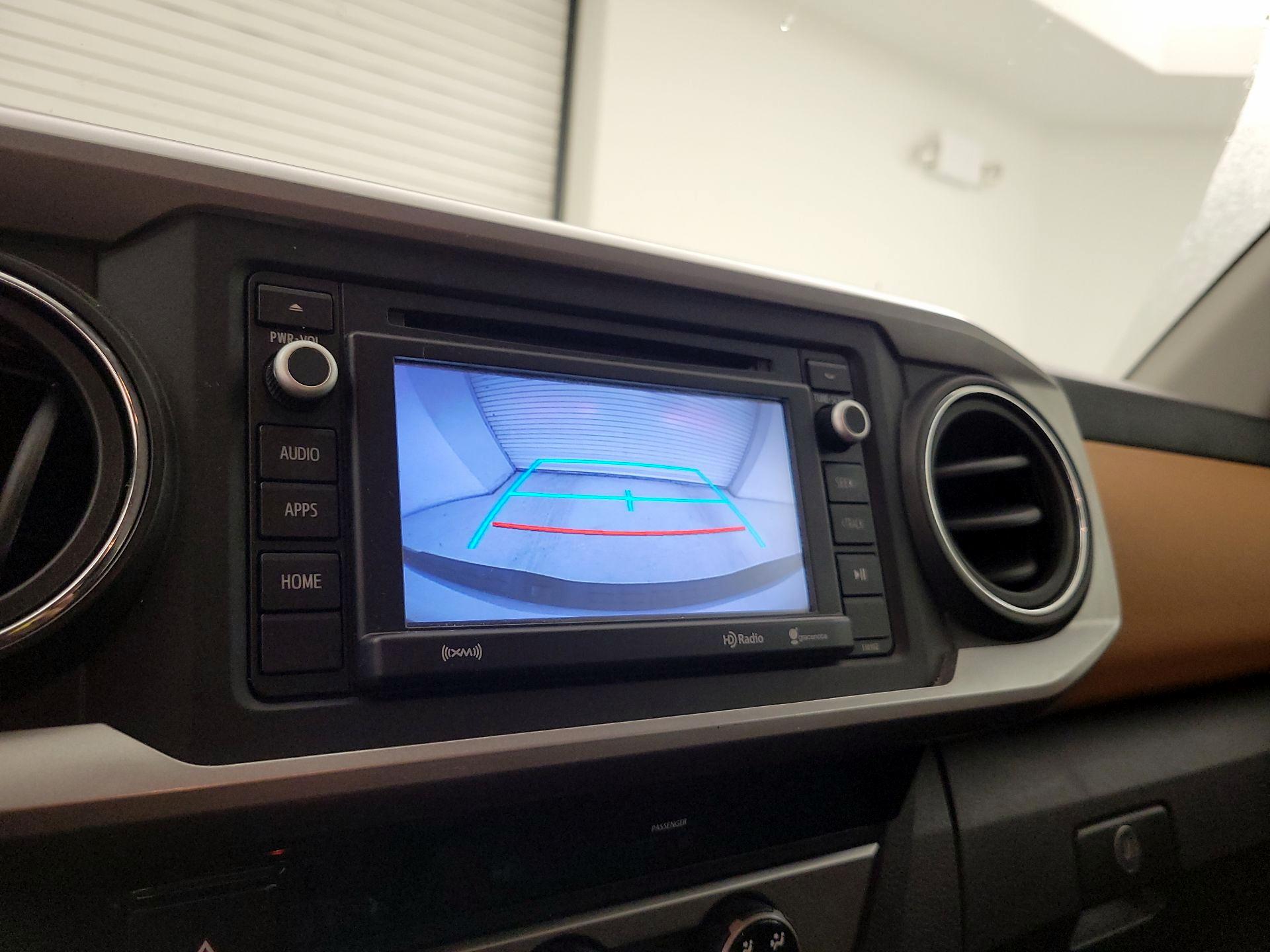 Thumbnail: 2017 Toyota Tacoma - 14