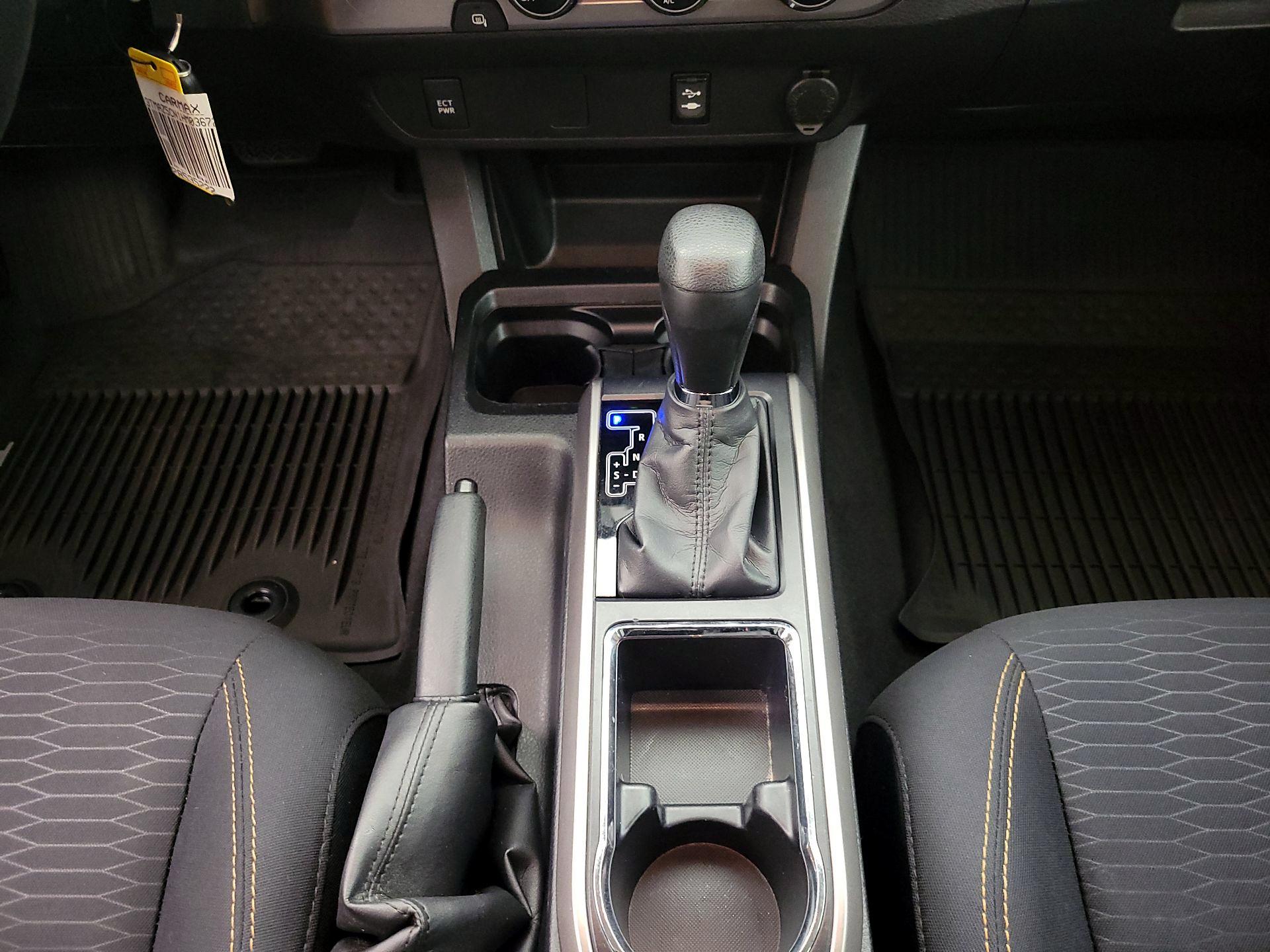 Thumbnail: 2017 Toyota Tacoma - 17