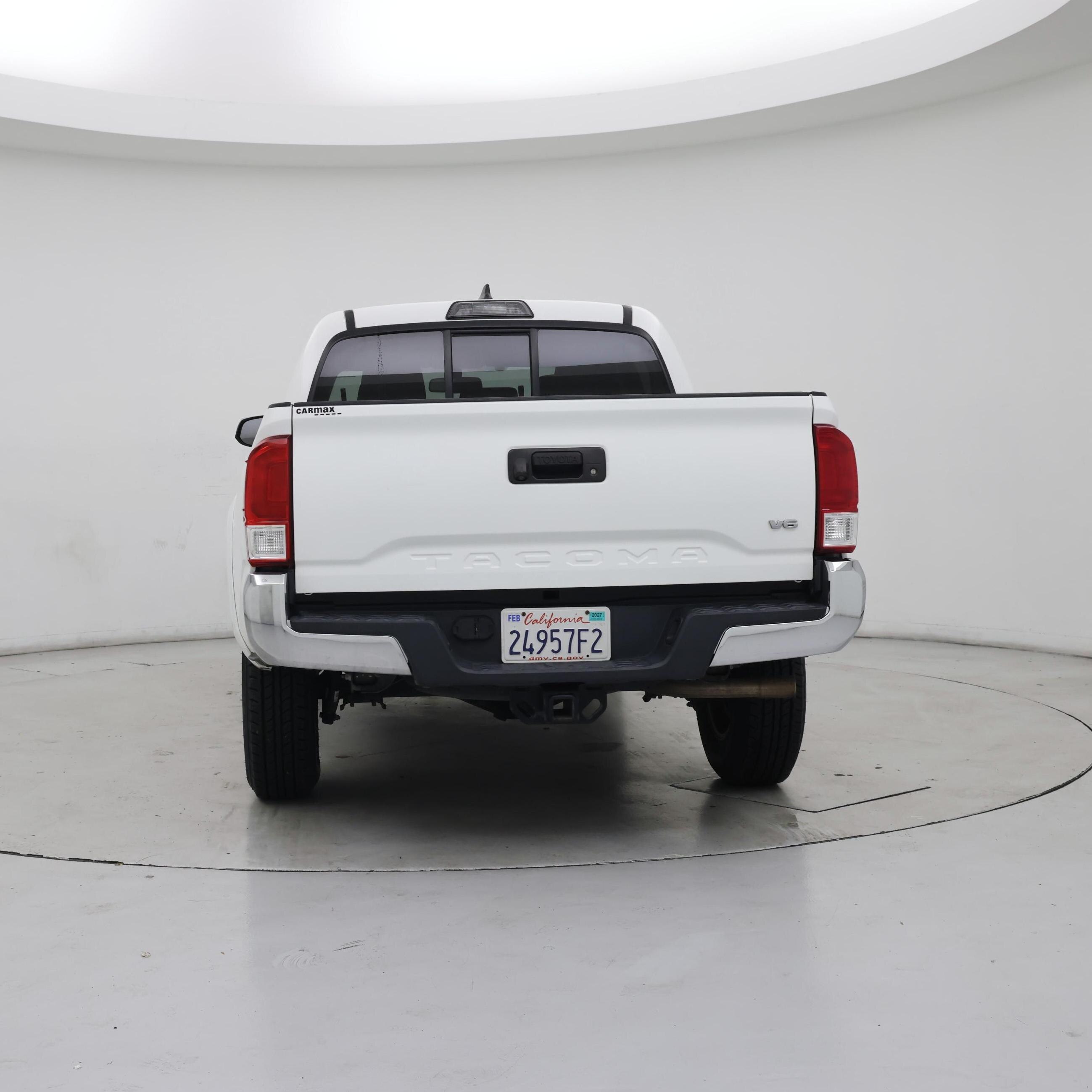 Thumbnail: 2017 Toyota Tacoma - 6