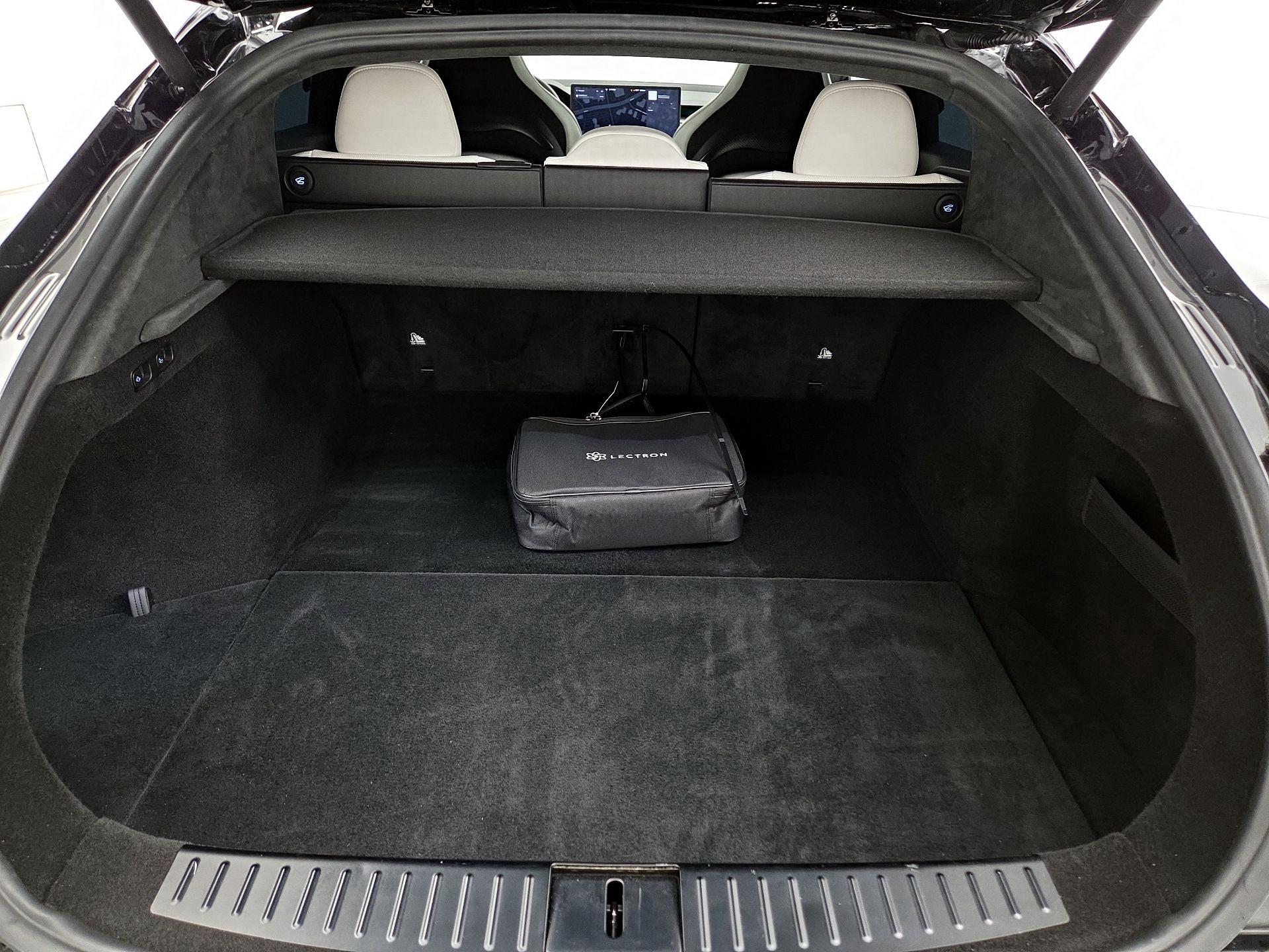 Thumbnail: 2022 Tesla Model S - 20