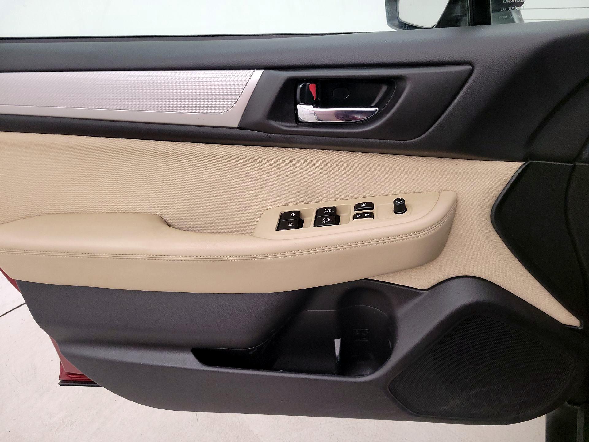 Thumbnail: 2016 Subaru Outback - 12