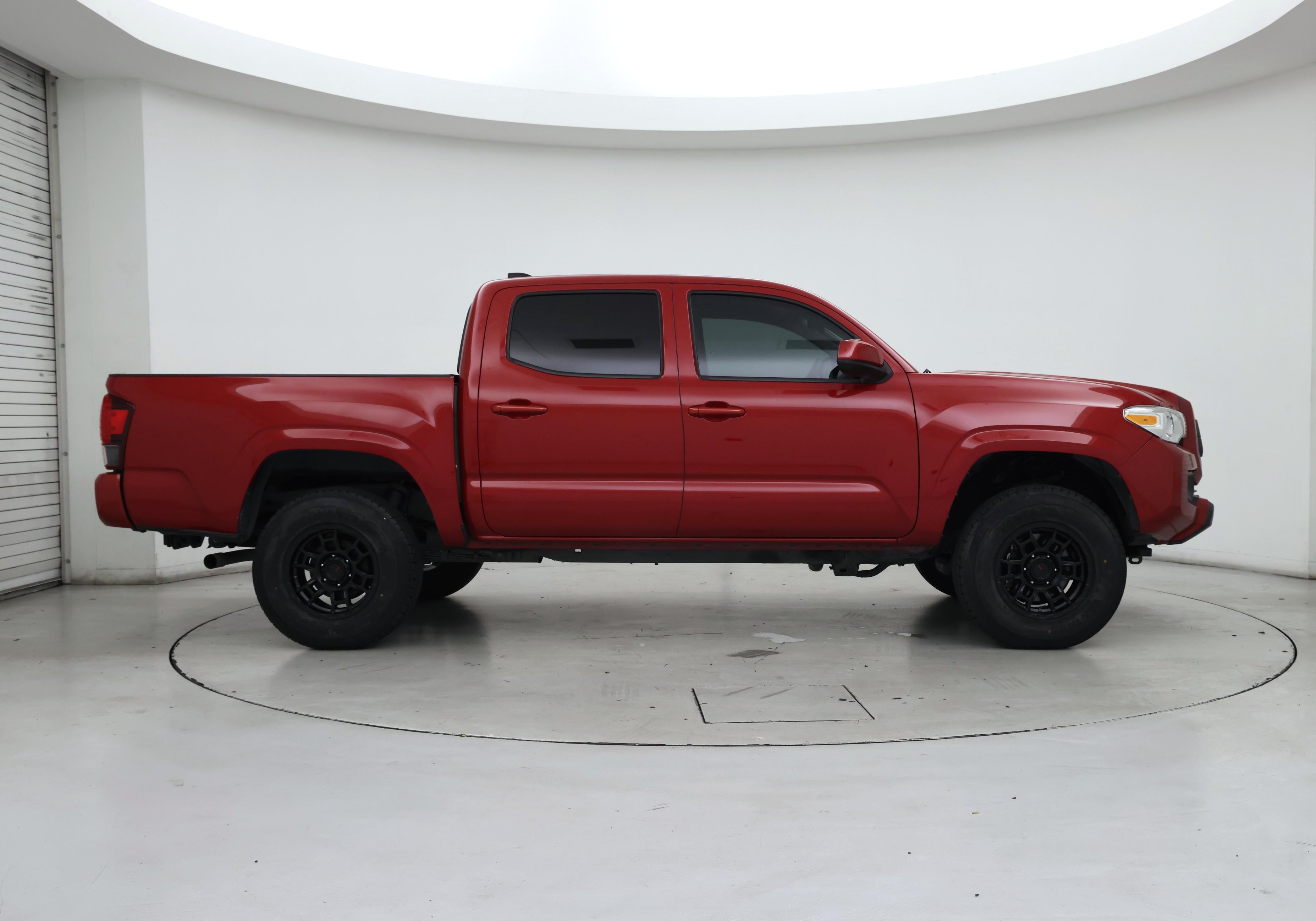 Thumbnail: 2021 Toyota Tacoma - 7