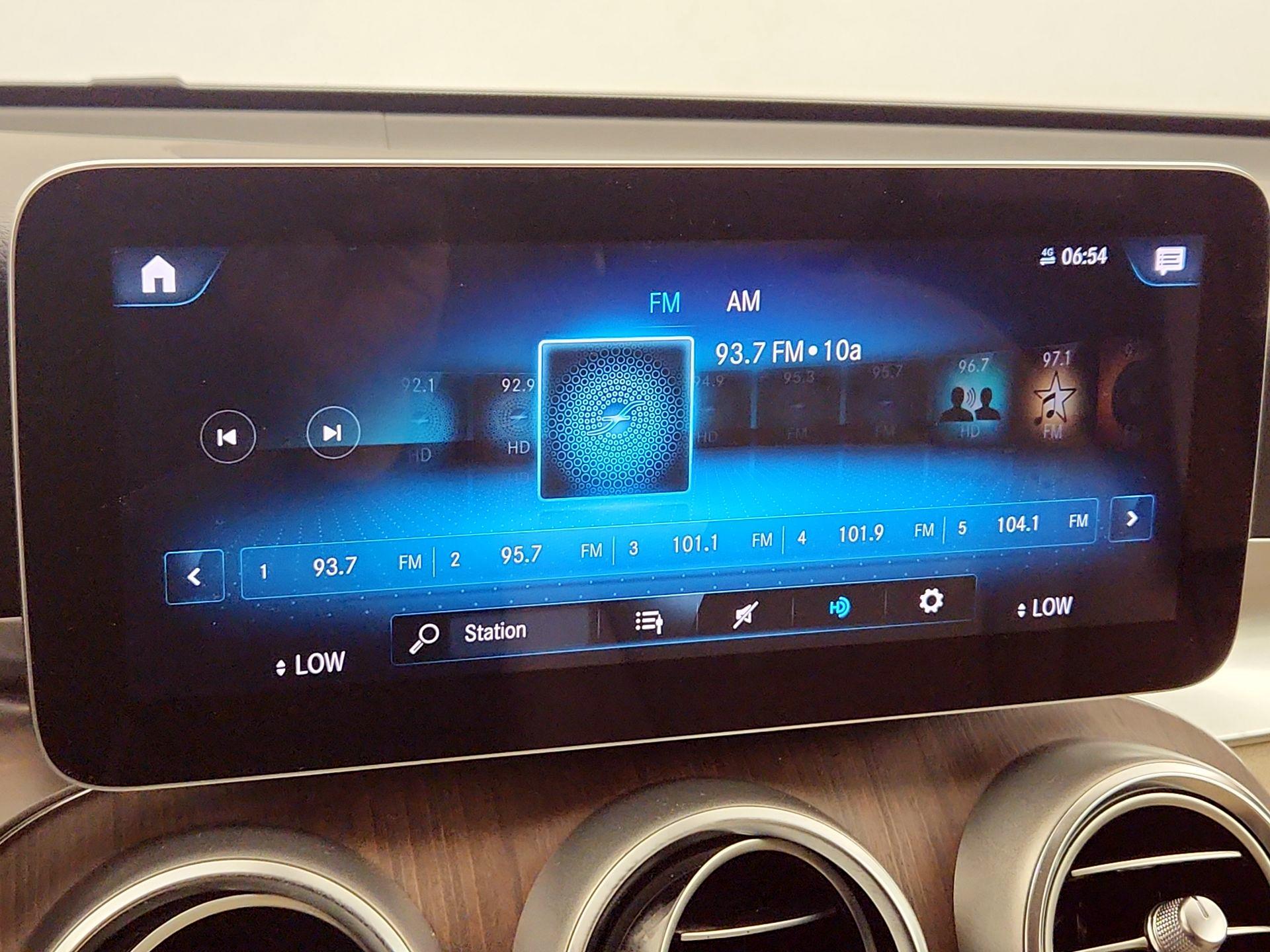 Thumbnail: 2020 Mercedes-Benz GLC - 15