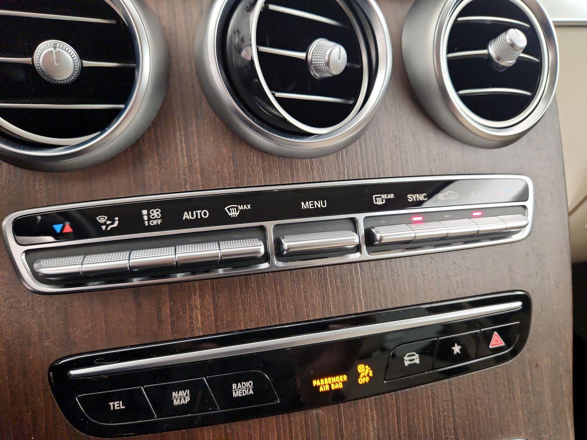 Thumbnail: 2020 Mercedes-Benz GLC - 16