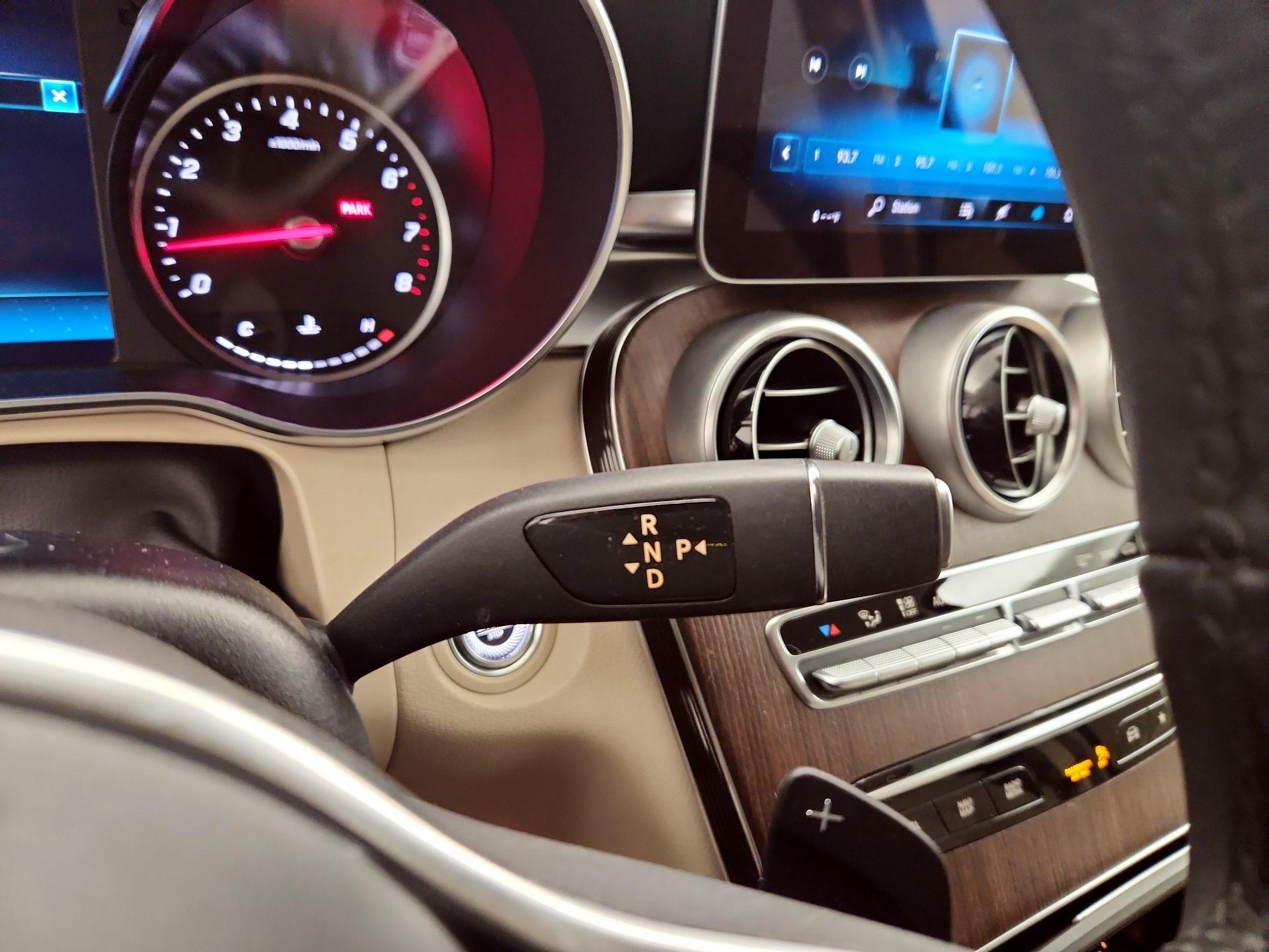 Thumbnail: 2020 Mercedes-Benz GLC - 17