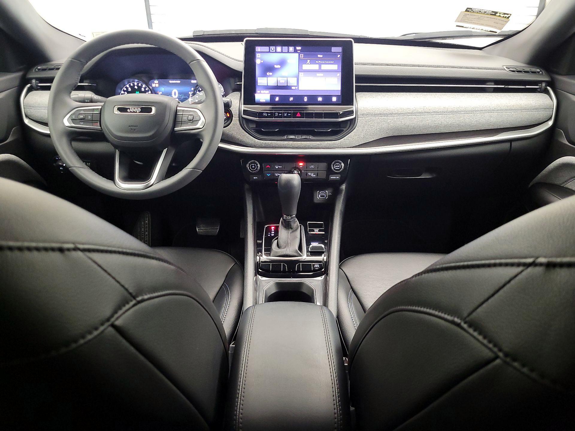 Thumbnail: 2023 Jeep Compass - 9