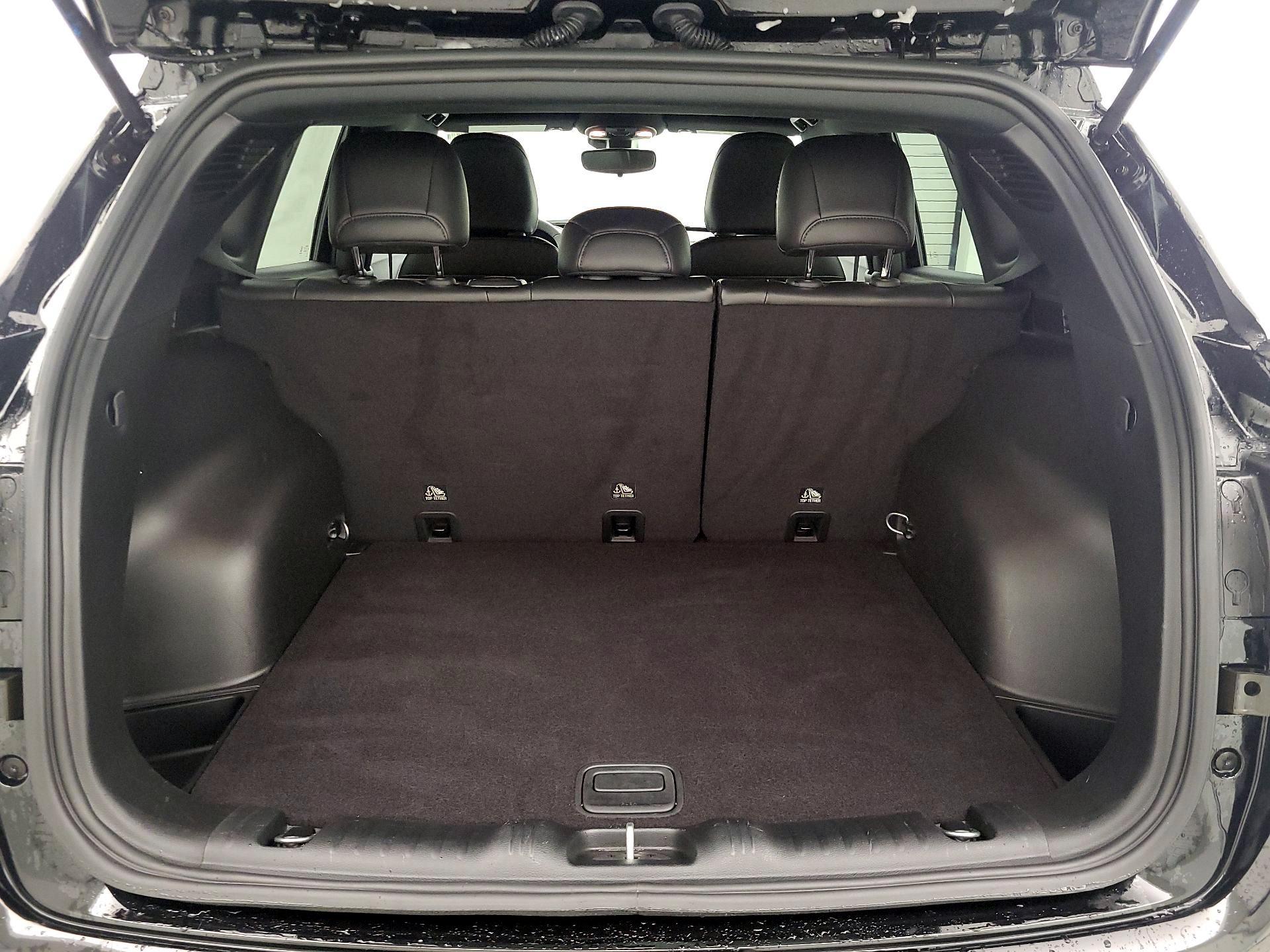 Thumbnail: 2023 Jeep Compass - 20