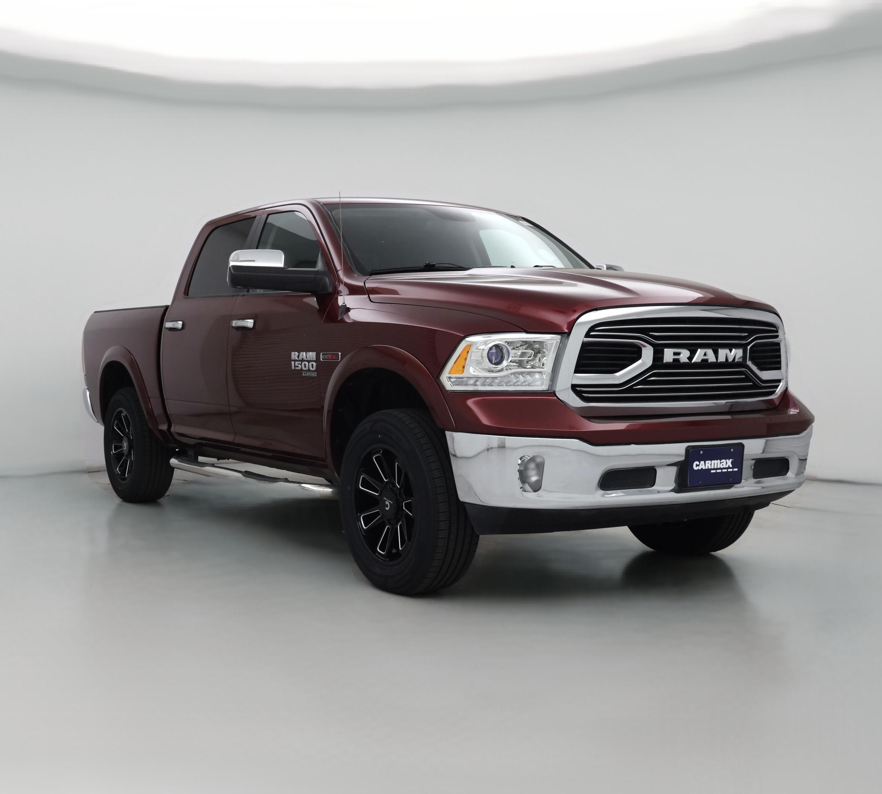 Thumbnail: 2019 RAM 1500 Classic - 1