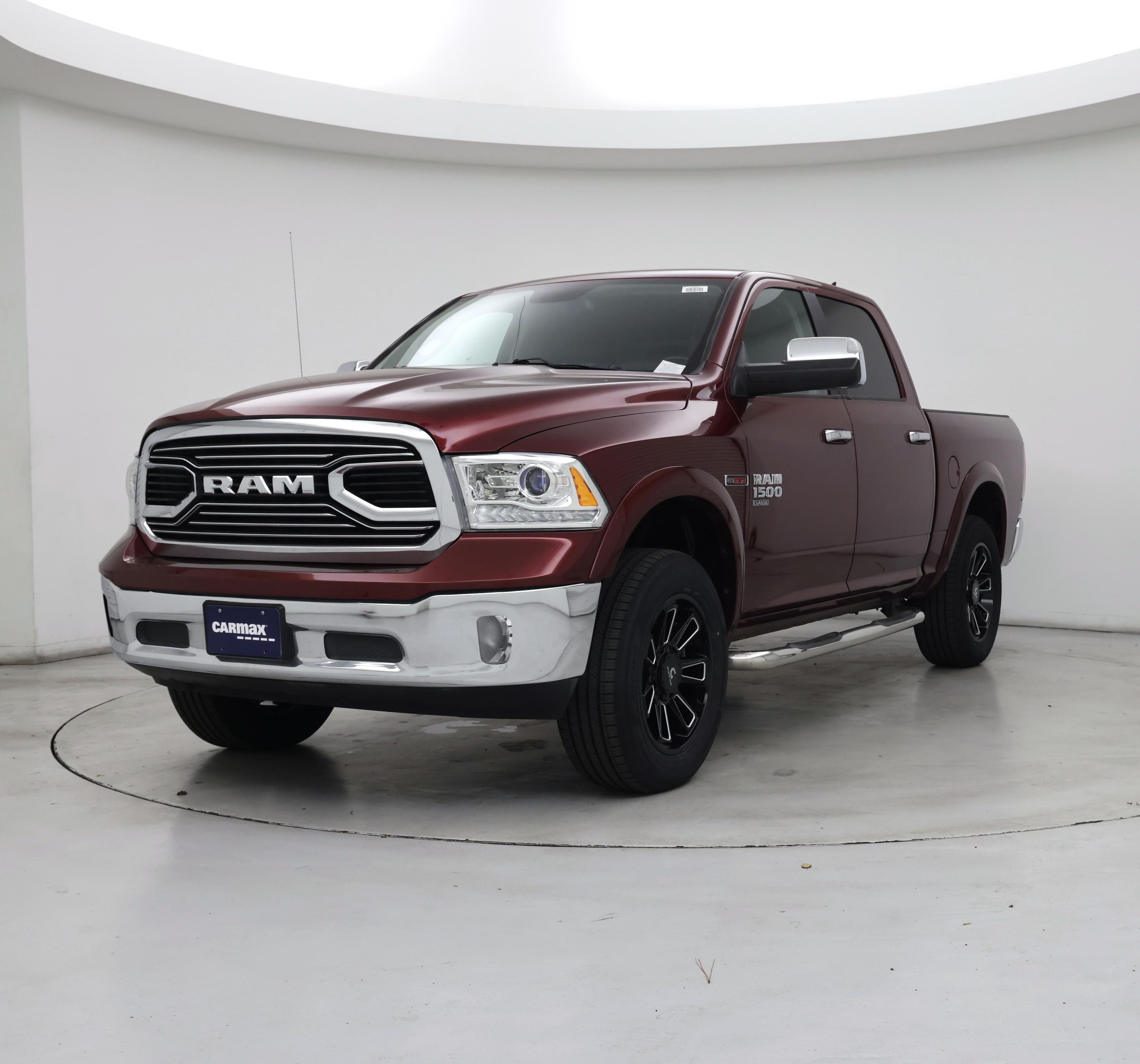 Thumbnail: 2019 RAM 1500 Classic - 4