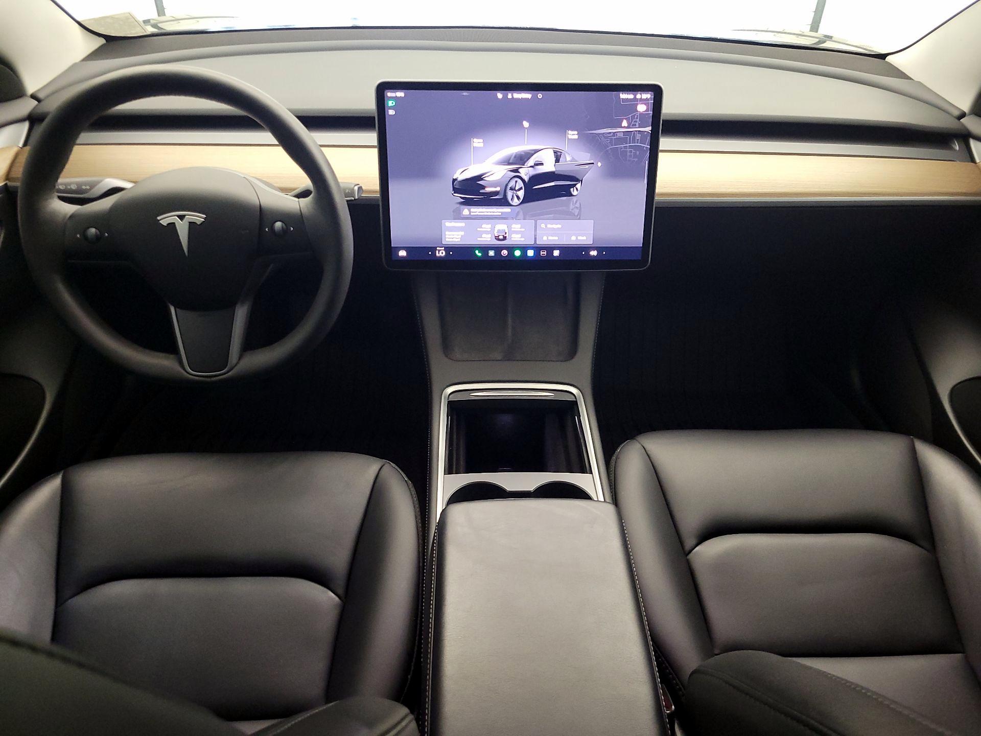 Thumbnail: 2023 Tesla Model 3 - 9