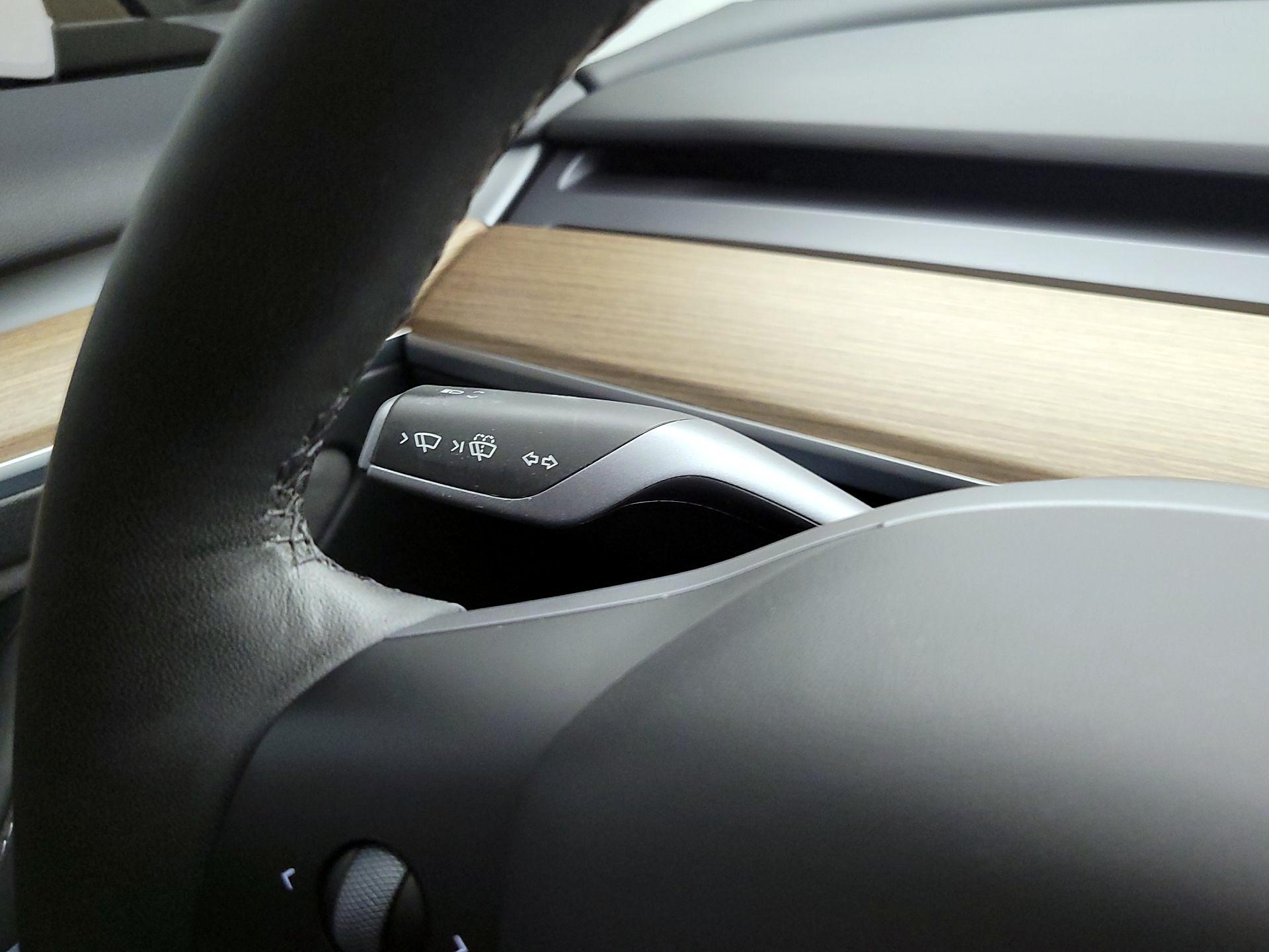 Thumbnail: 2023 Tesla Model 3 - 13