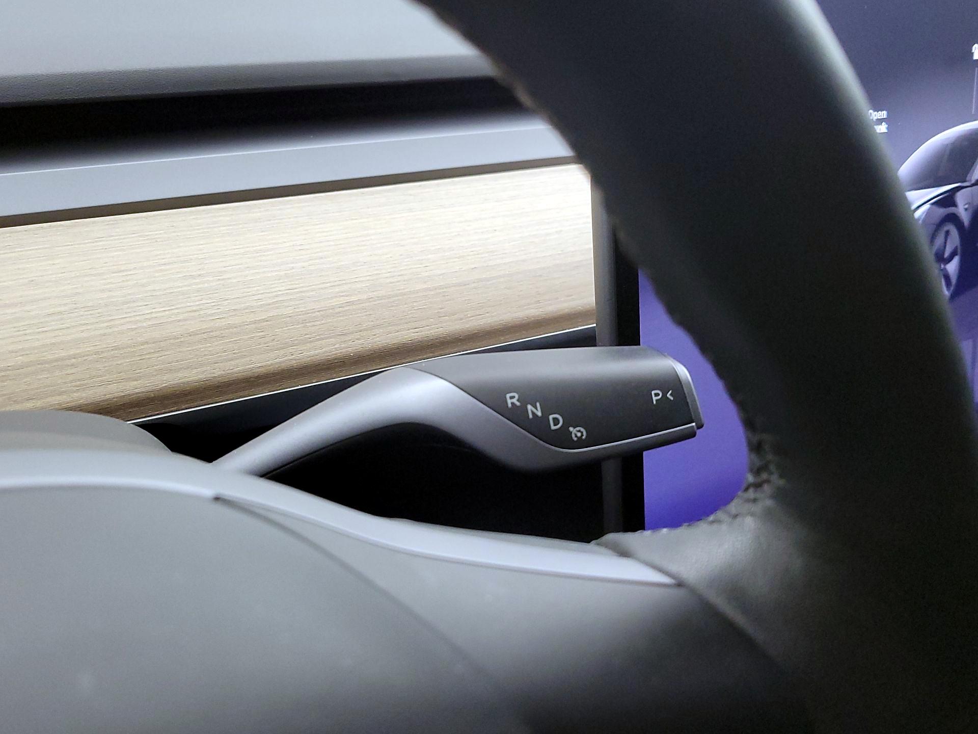 Thumbnail: 2023 Tesla Model 3 - 18