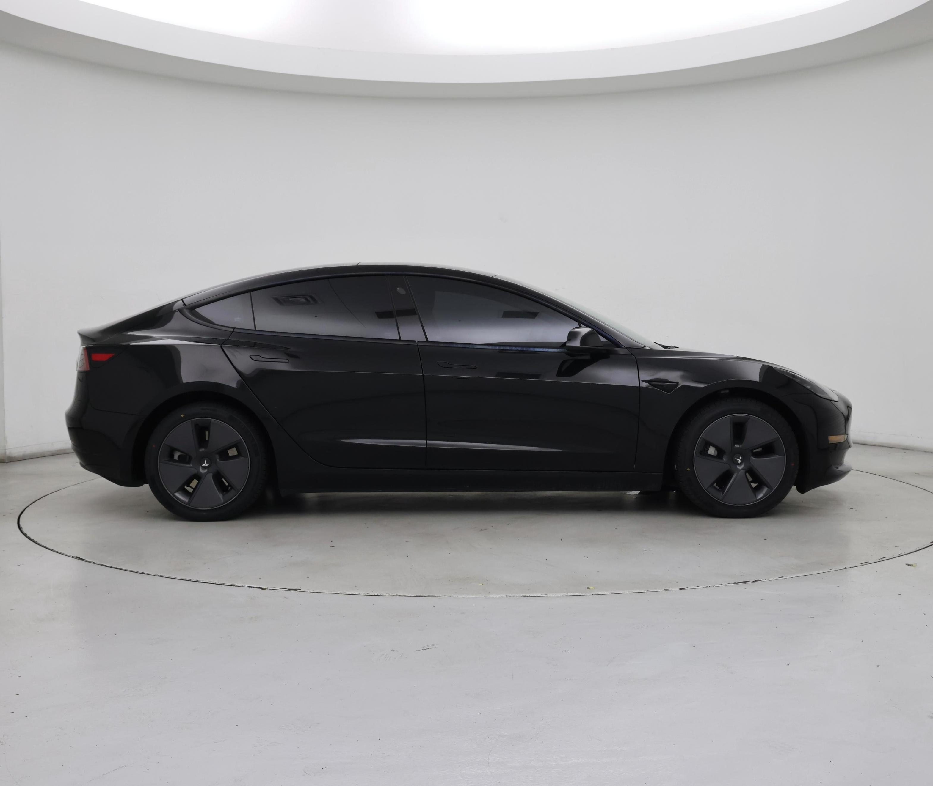 Thumbnail: 2023 Tesla Model 3 - 7