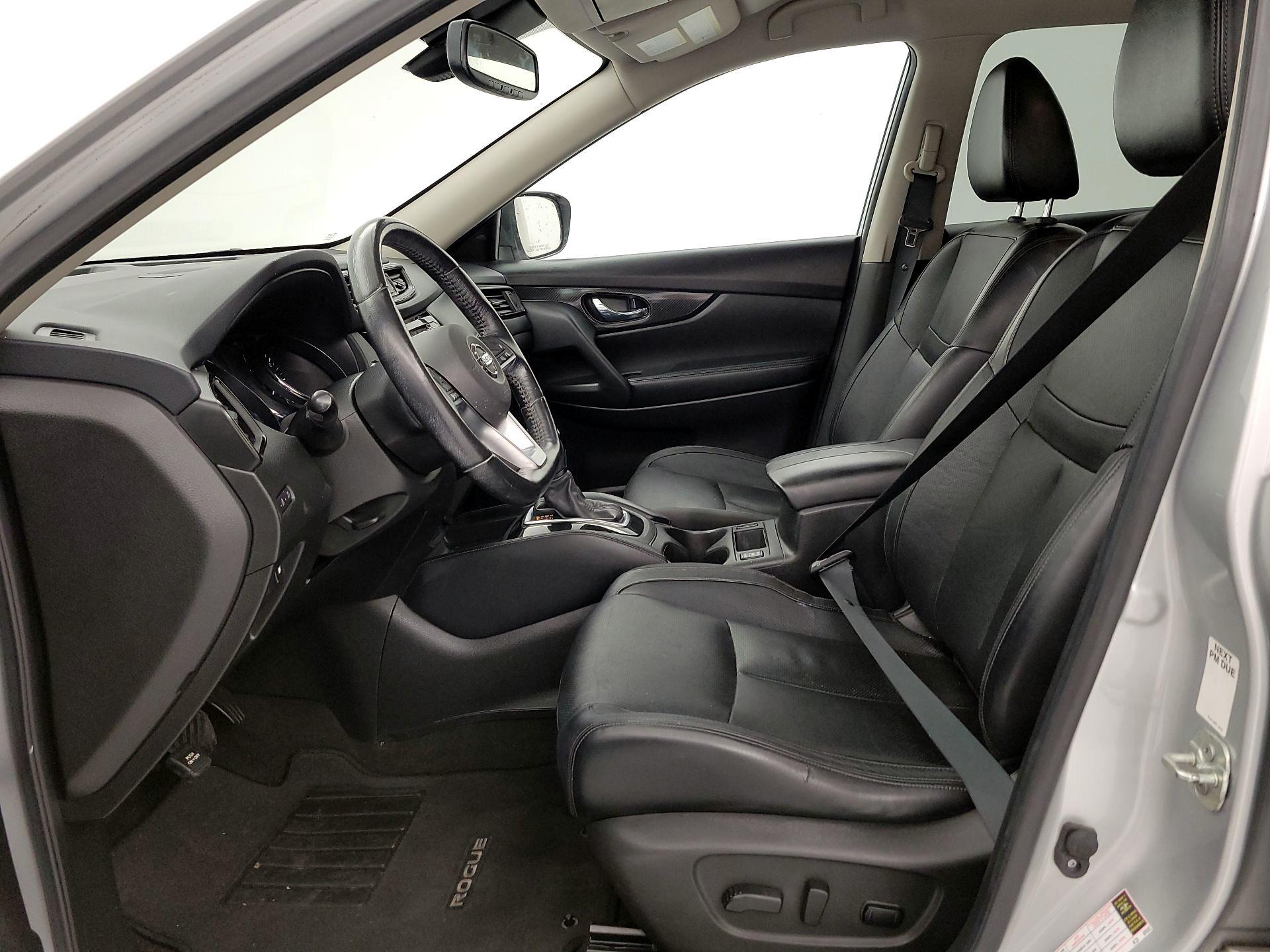 Thumbnail: 2018 Nissan Rogue - 11