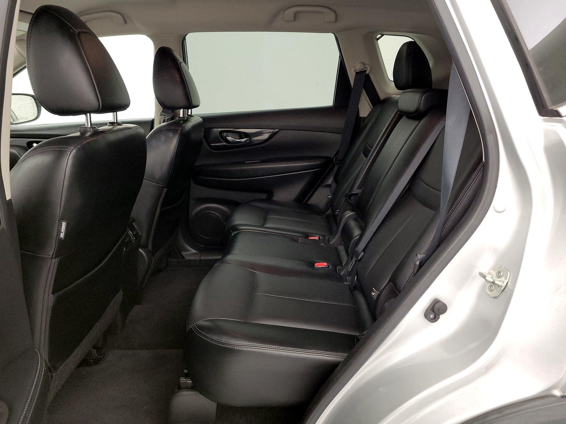 Thumbnail: 2018 Nissan Rogue - 20