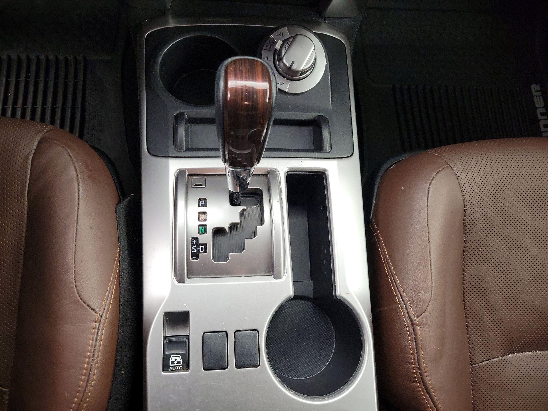 Thumbnail: 2017 Toyota 4Runner - 16