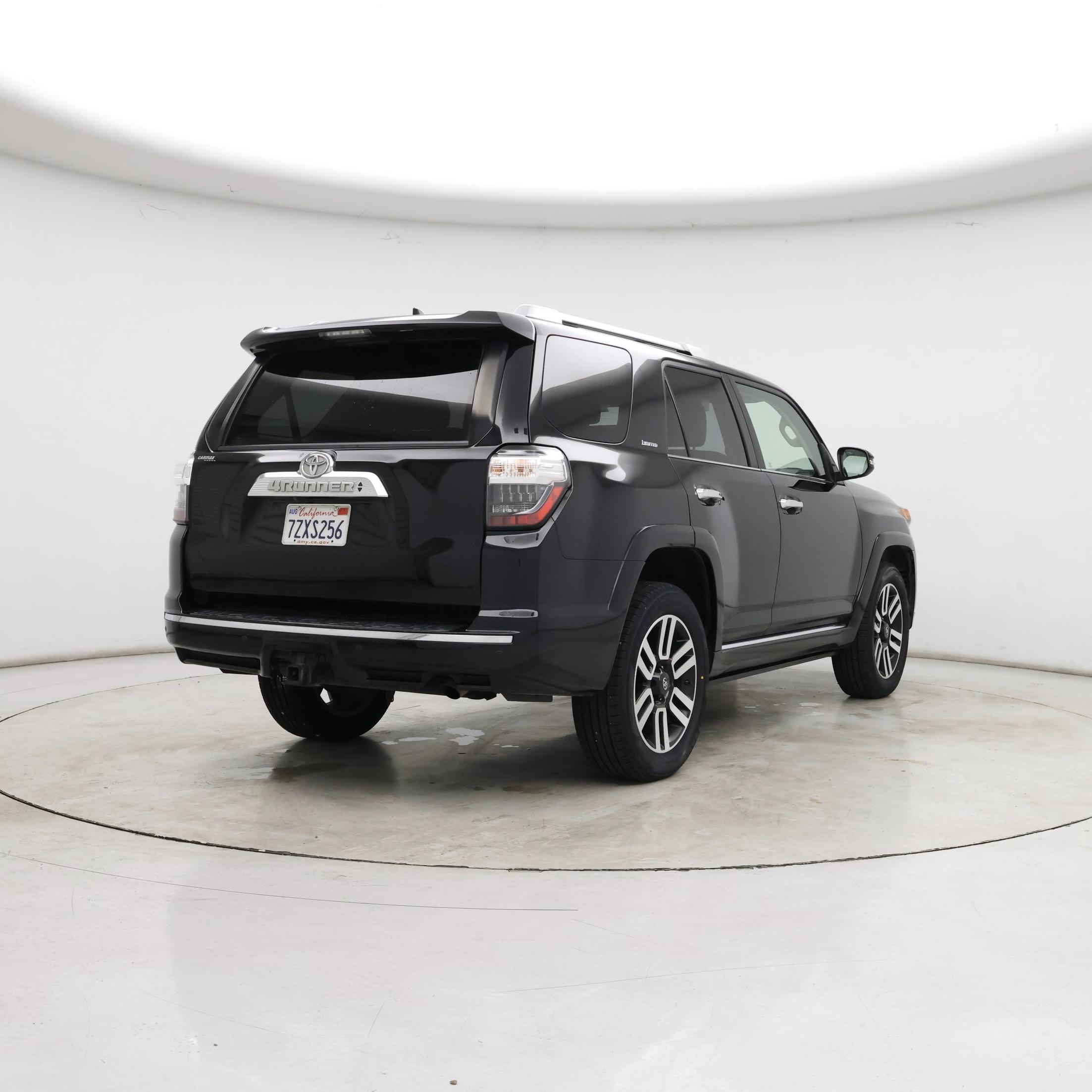 Thumbnail: 2017 Toyota 4Runner - 8