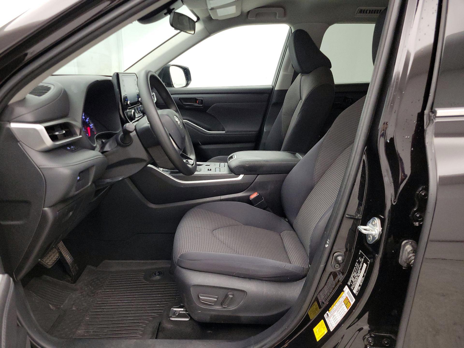 Thumbnail: 2020 Toyota Highlander - 11