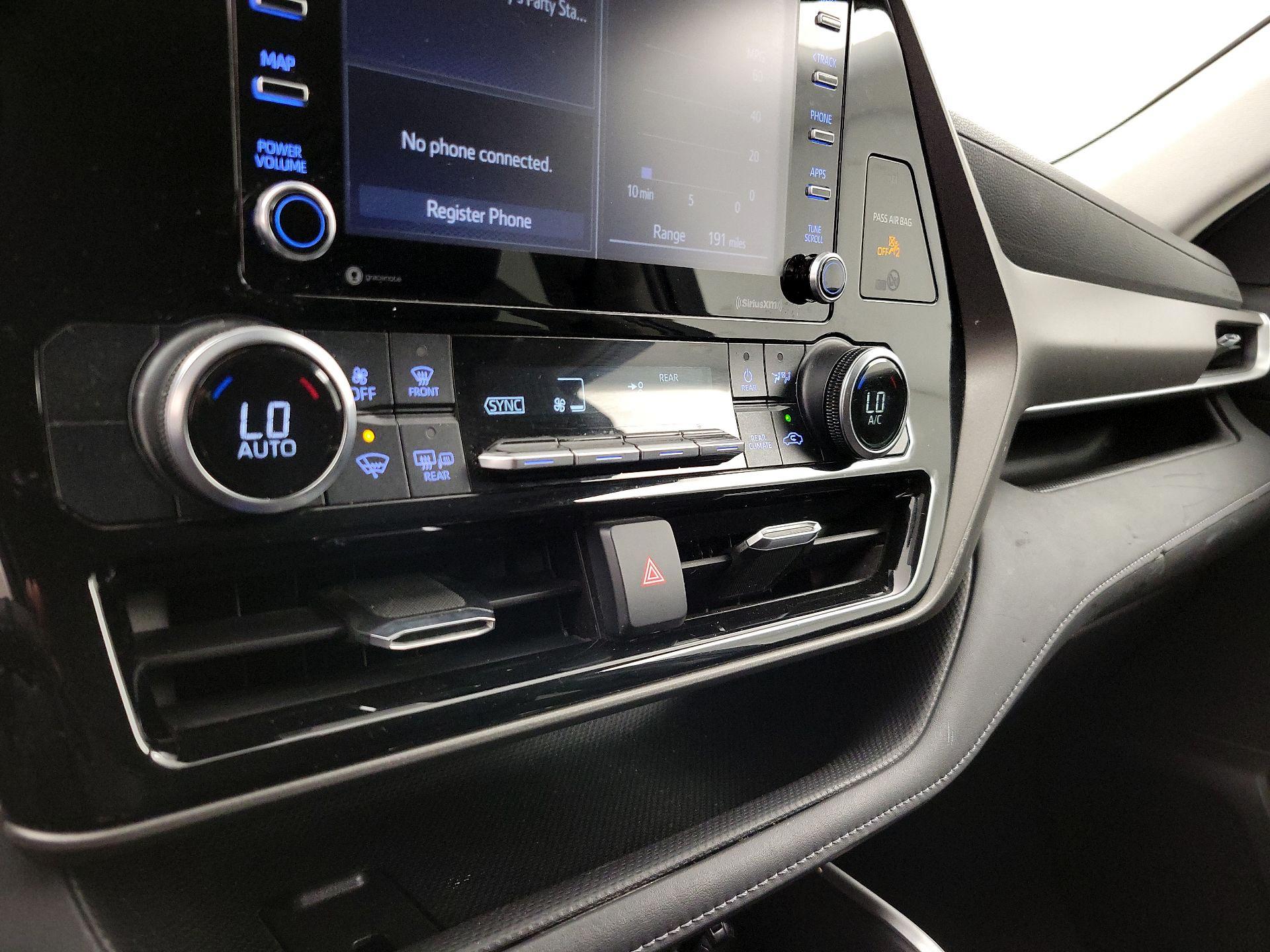 Thumbnail: 2020 Toyota Highlander - 16