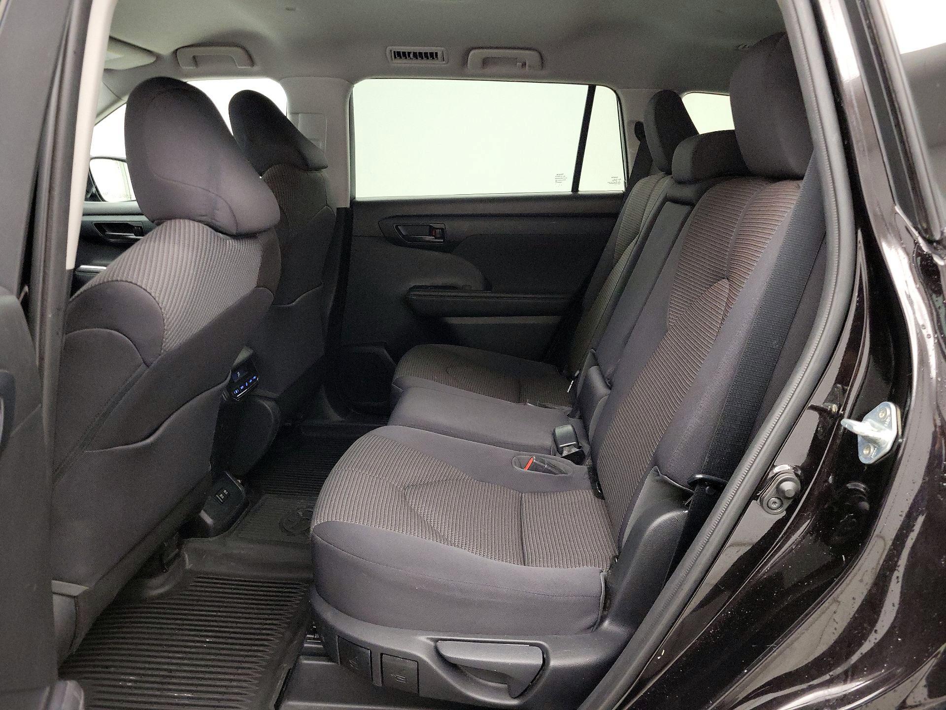 Thumbnail: 2020 Toyota Highlander - 19