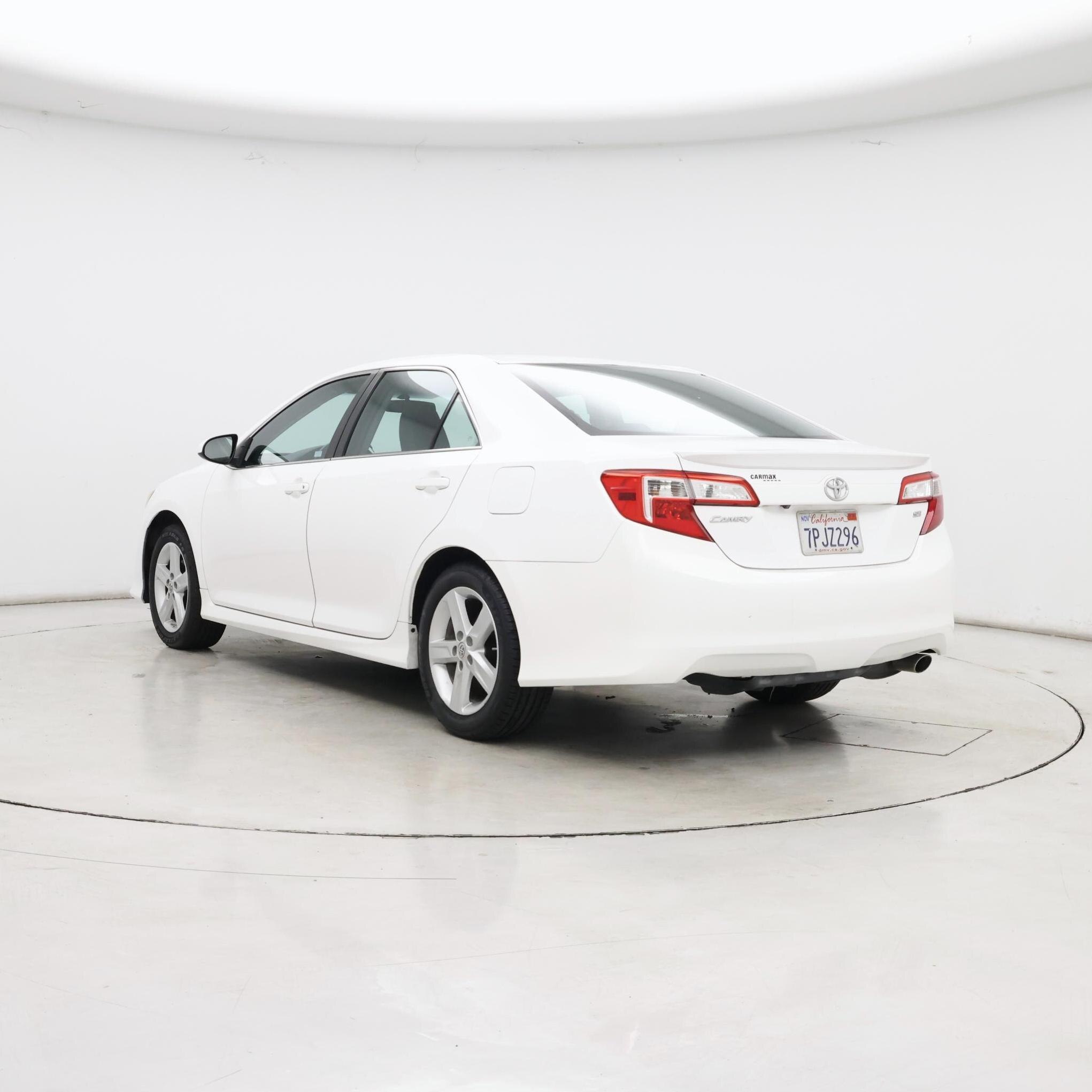 Thumbnail: 2014 Toyota Camry - 2