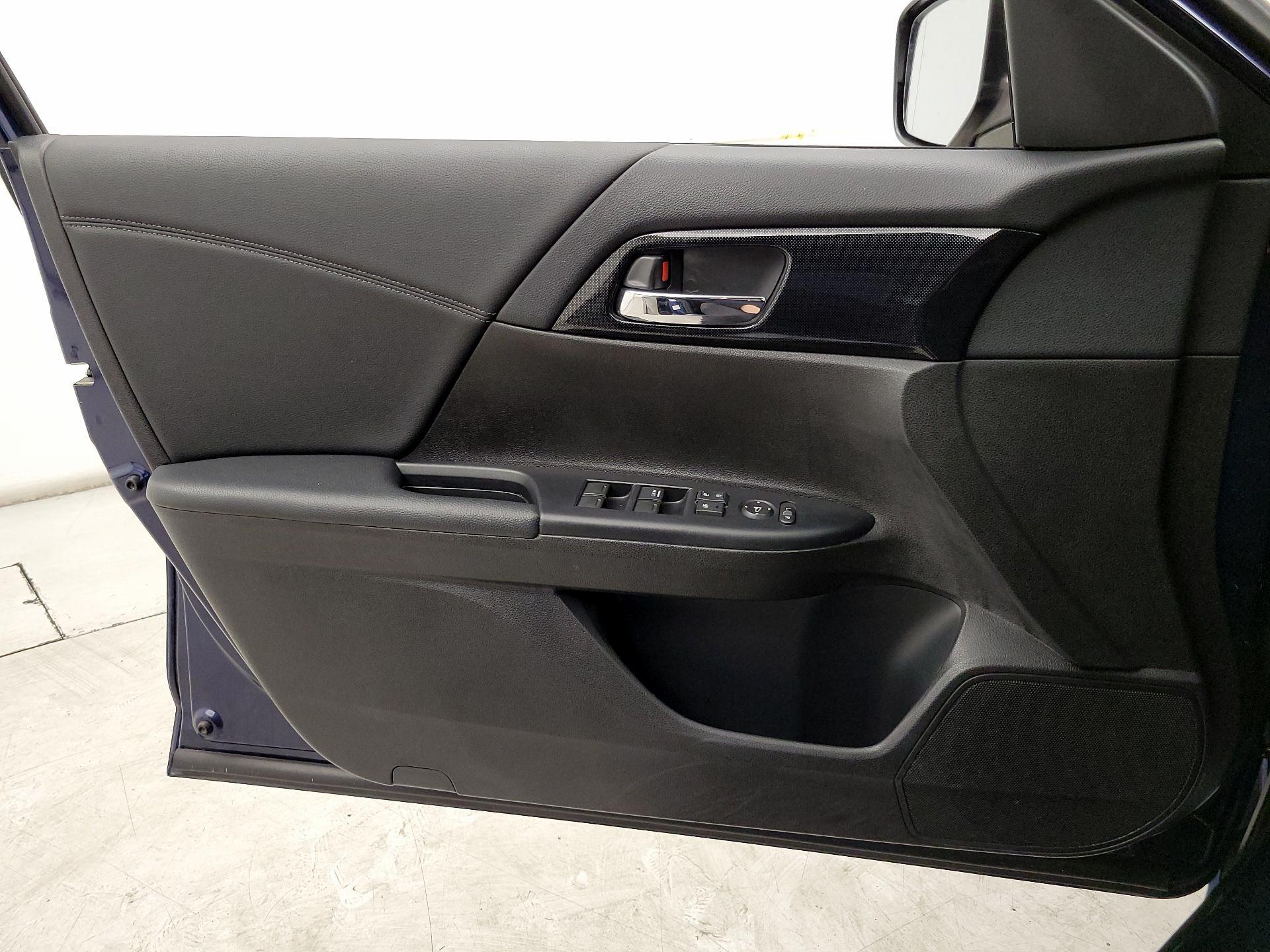 Thumbnail: 2014 Honda Accord - 12