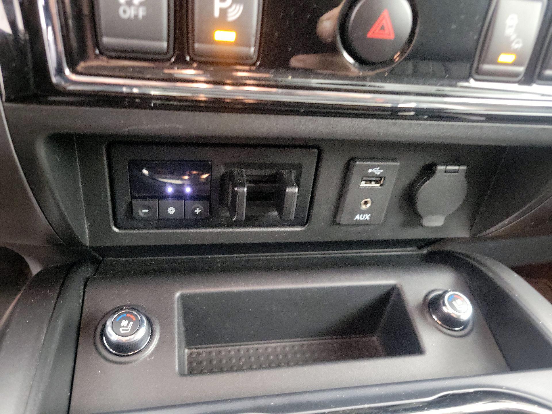 Thumbnail: 2017 Nissan Titan - 19