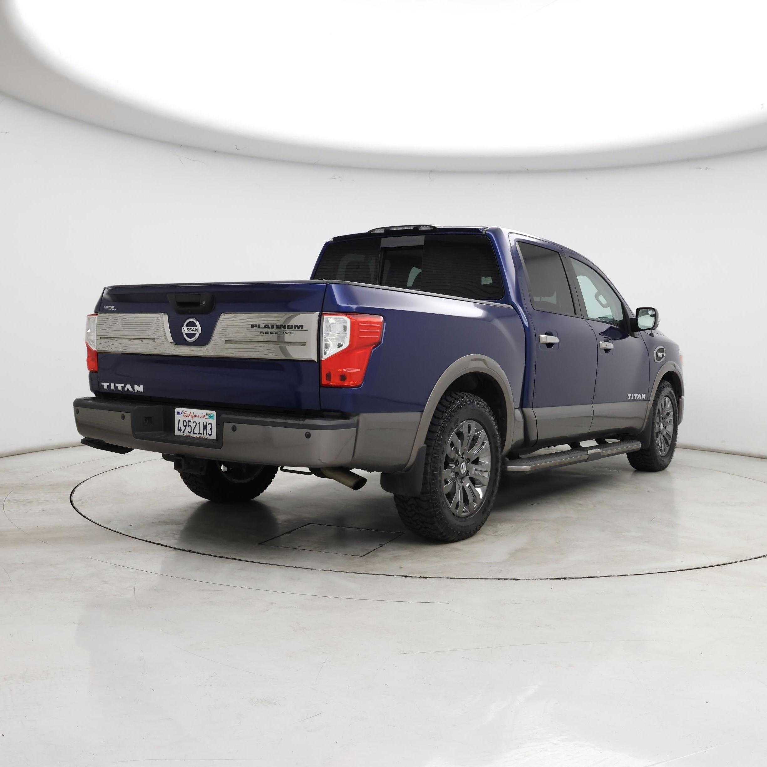 Thumbnail: 2017 Nissan Titan - 8