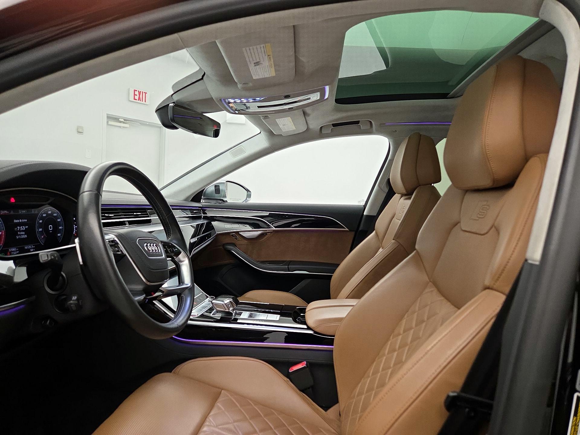Thumbnail: 2020 Audi S8 - 20