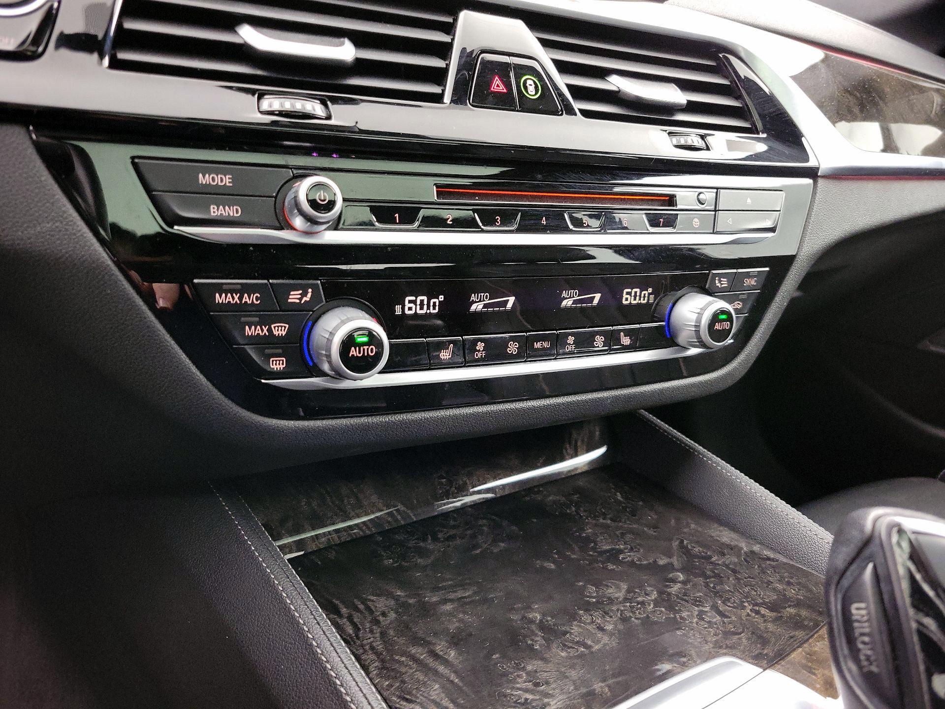 Thumbnail: 2017 BMW 5 Series - 17