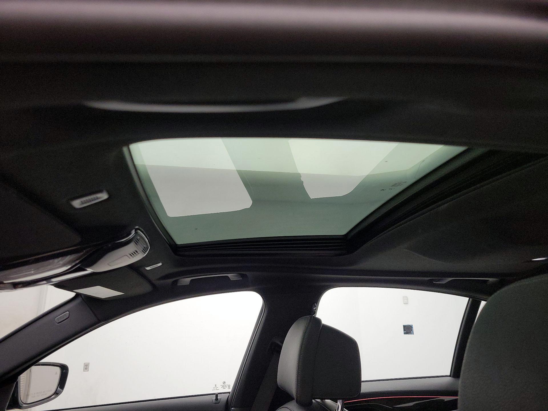 Thumbnail: 2017 BMW 5 Series - 20