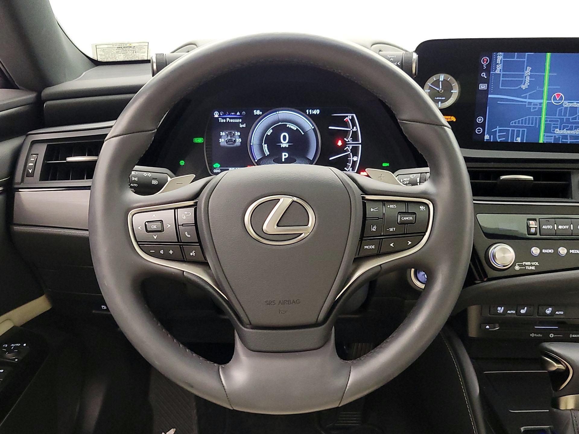 Thumbnail: 2022 Lexus ES - 10