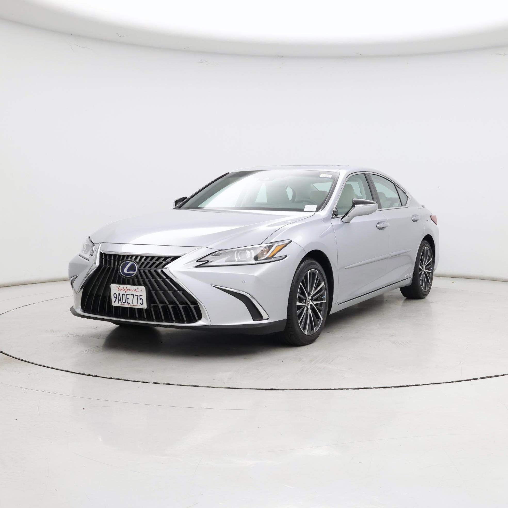 Thumbnail: 2022 Lexus ES - 4