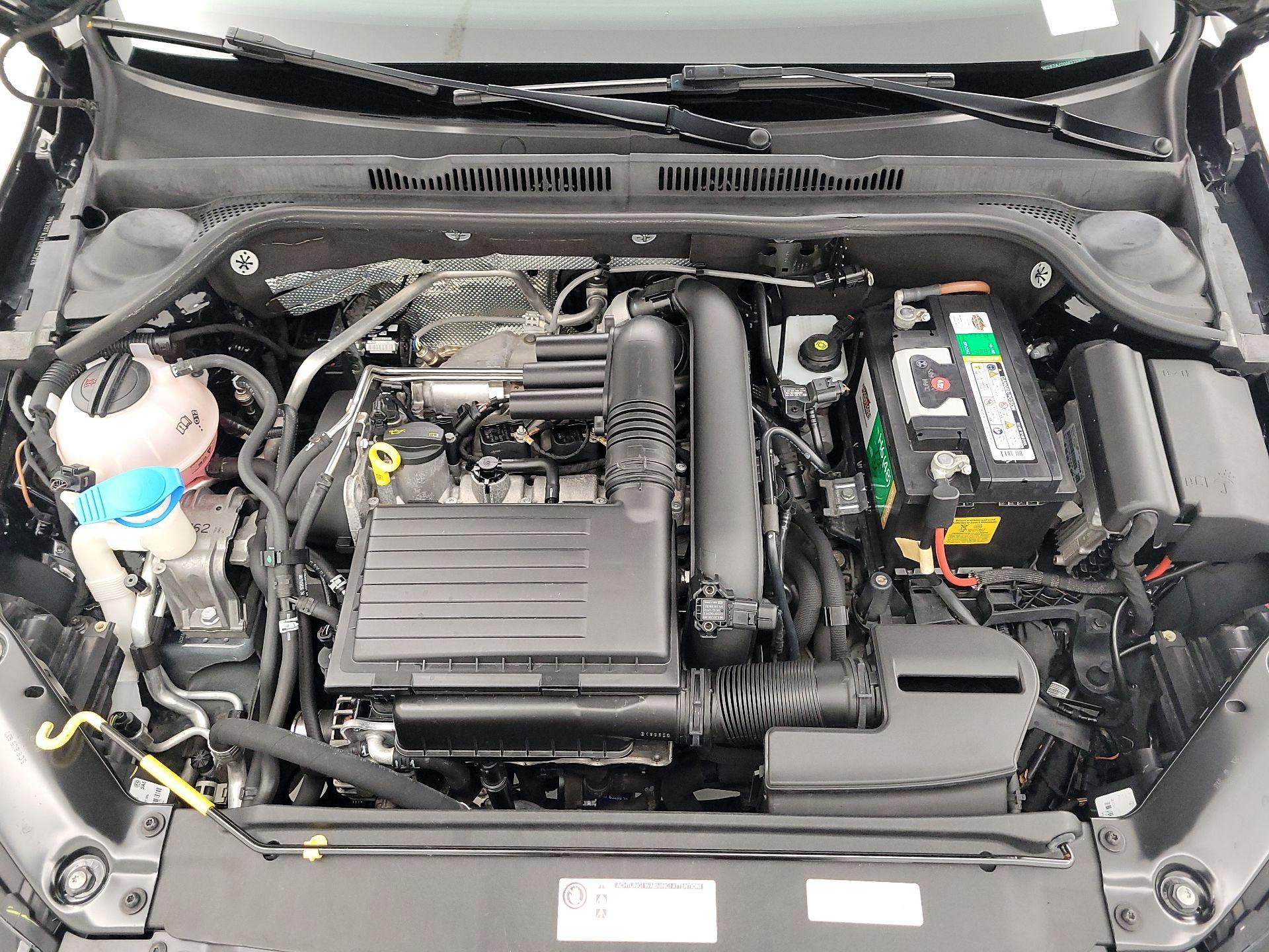 Thumbnail: 2016 Volkswagen Jetta - 19