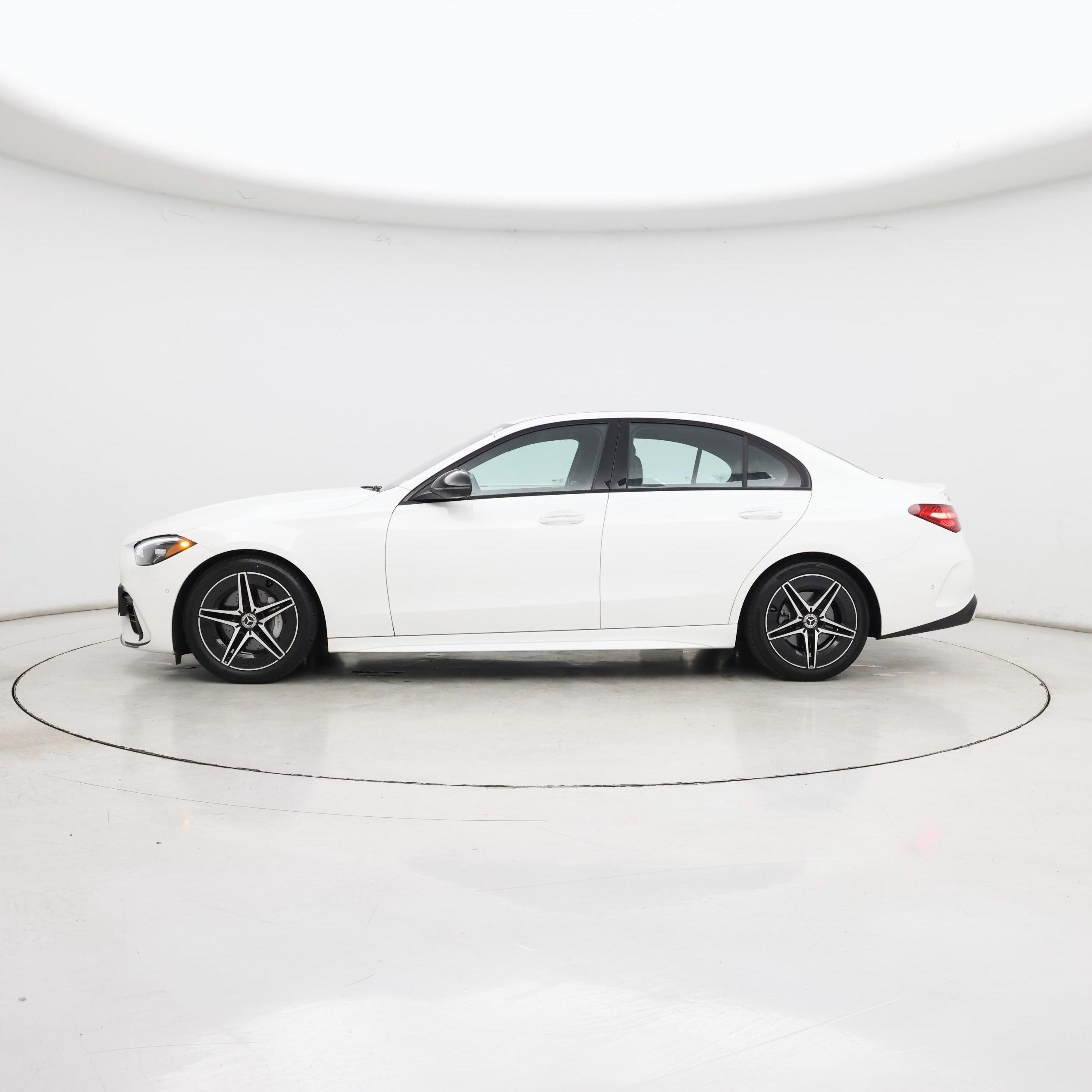 Thumbnail: 2022 Mercedes-Benz C-Class - 3