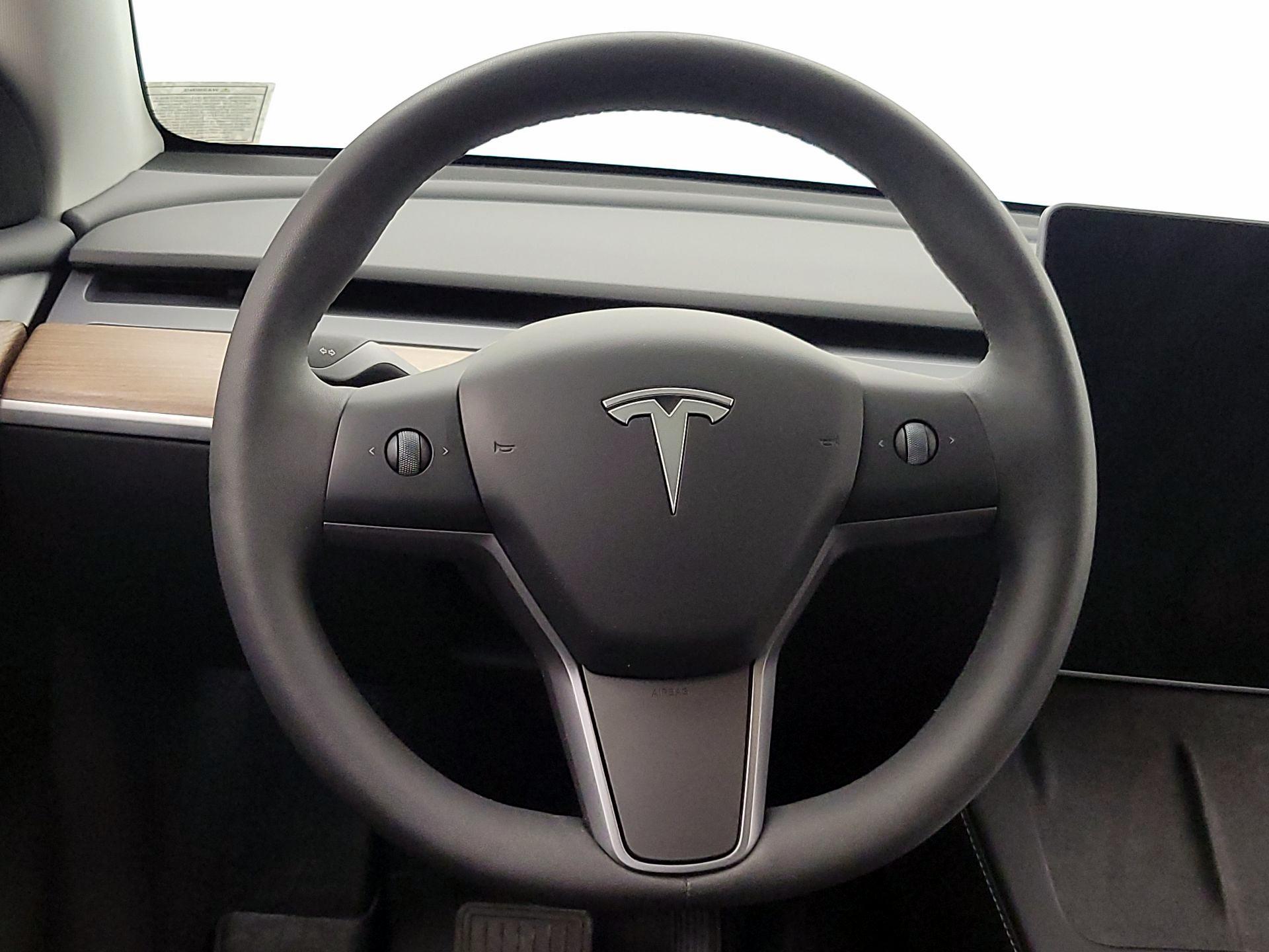 Thumbnail: 2024 Tesla Model Y - 10