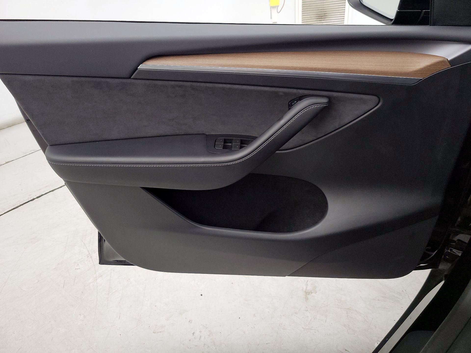 Thumbnail: 2024 Tesla Model Y - 12