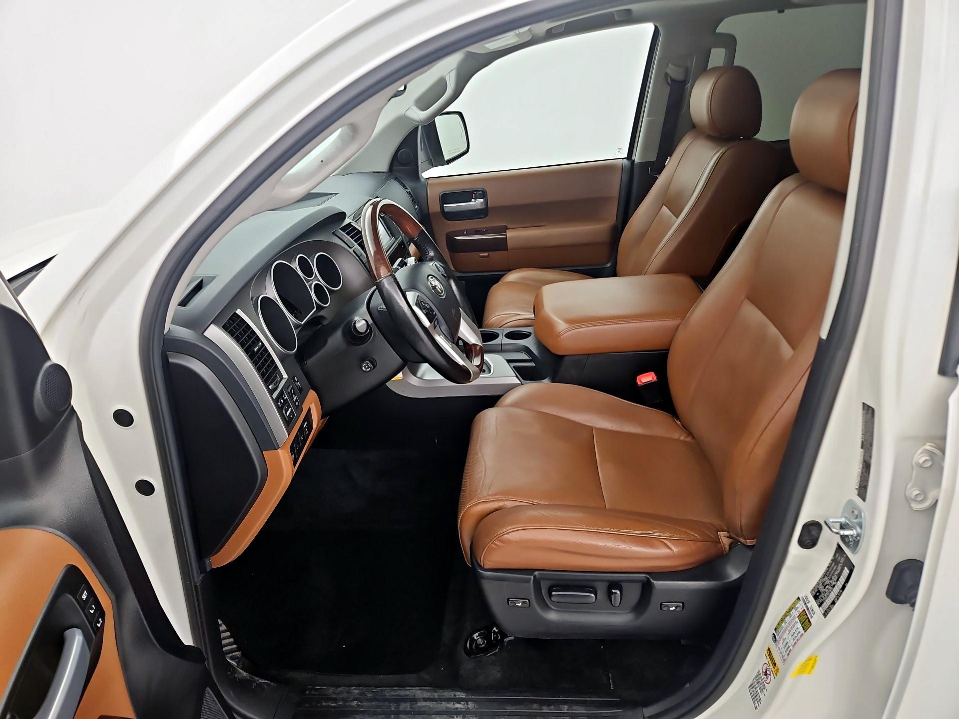Thumbnail: 2016 Toyota Sequoia - 11